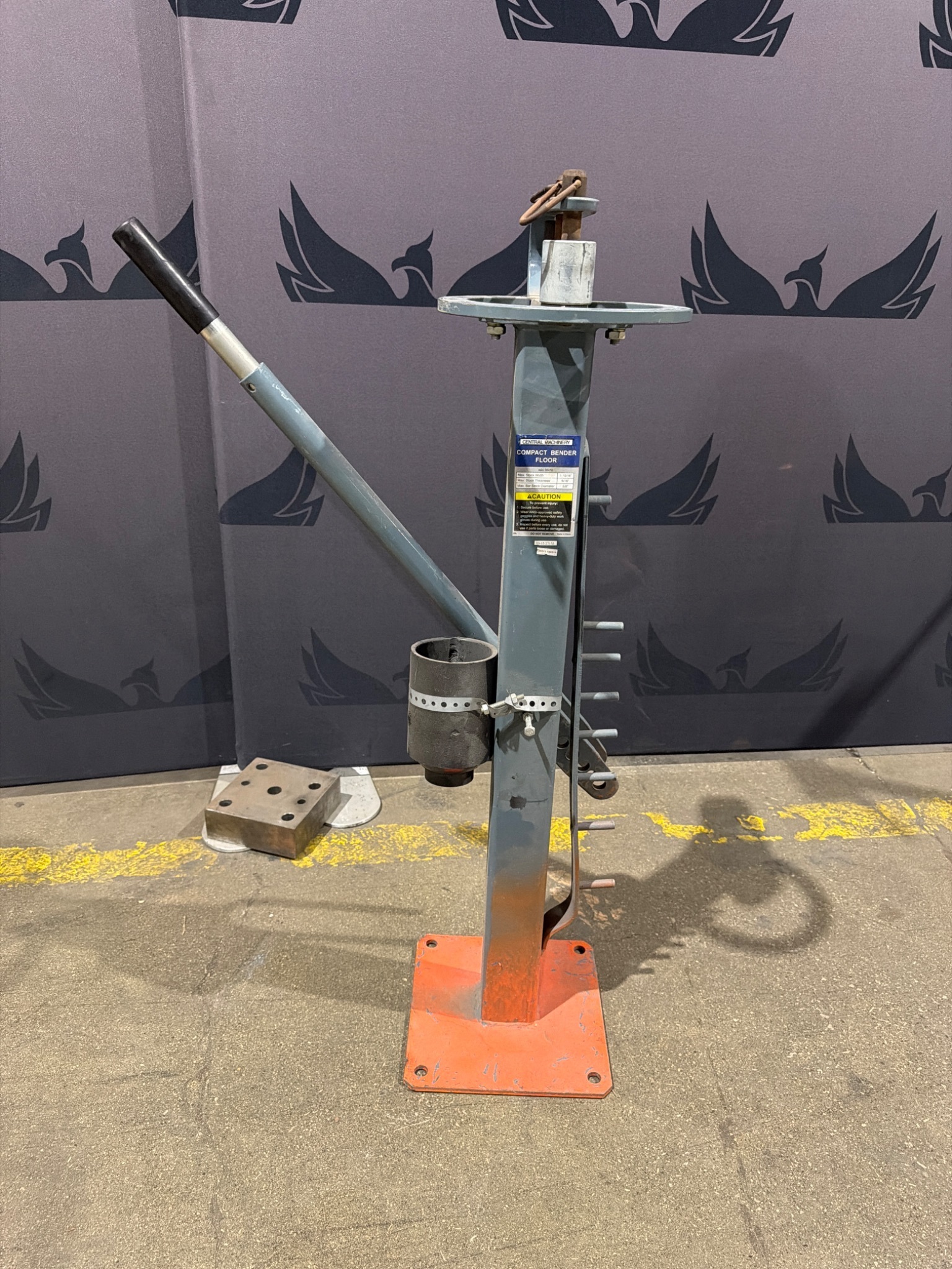 CENTRAL MACHINERY 38470 Compact Floor Bender USED 0