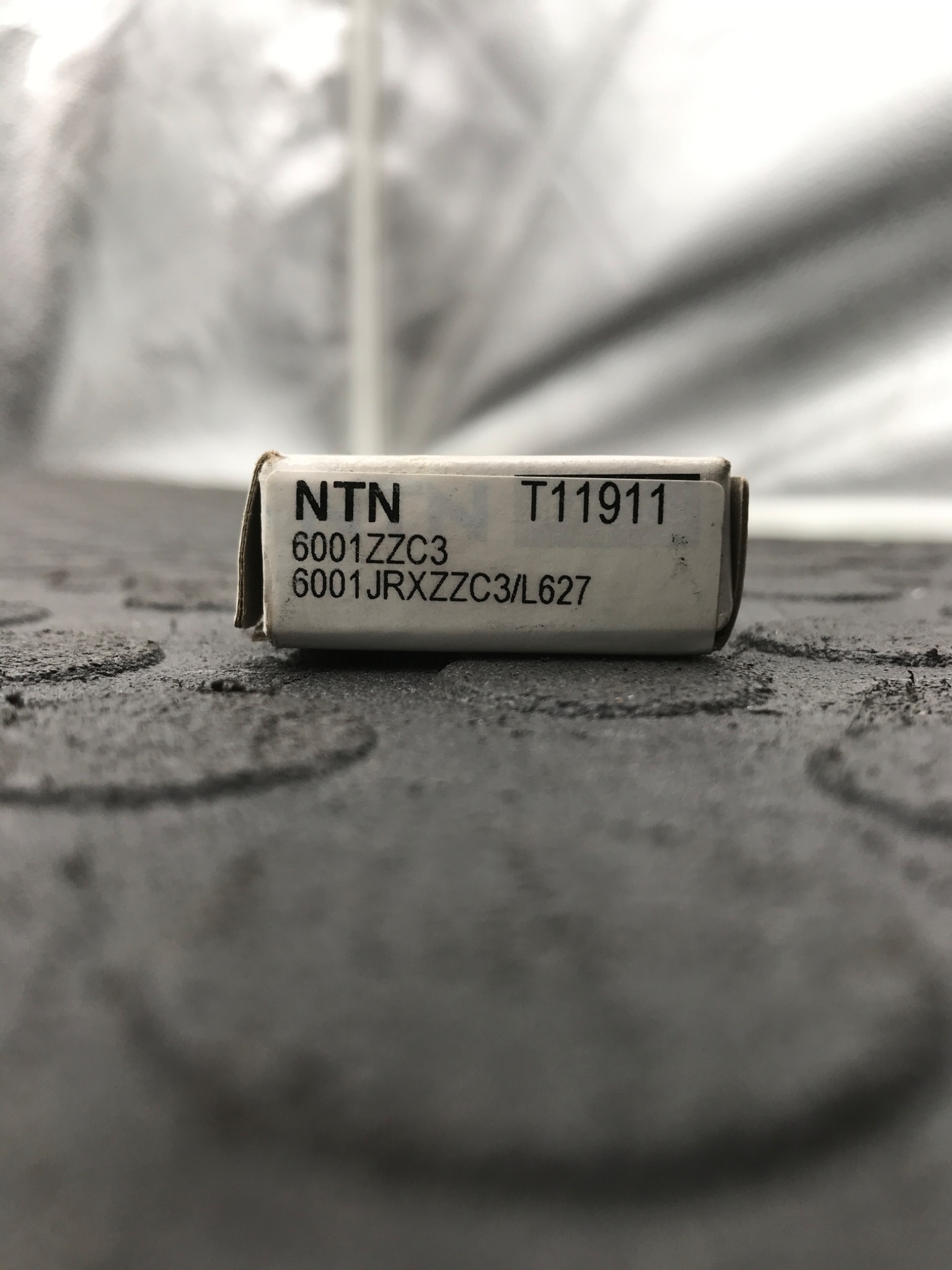NTN 6001ZZC3 Deep Groove Ball Bearing Double Shielded NEW 1
