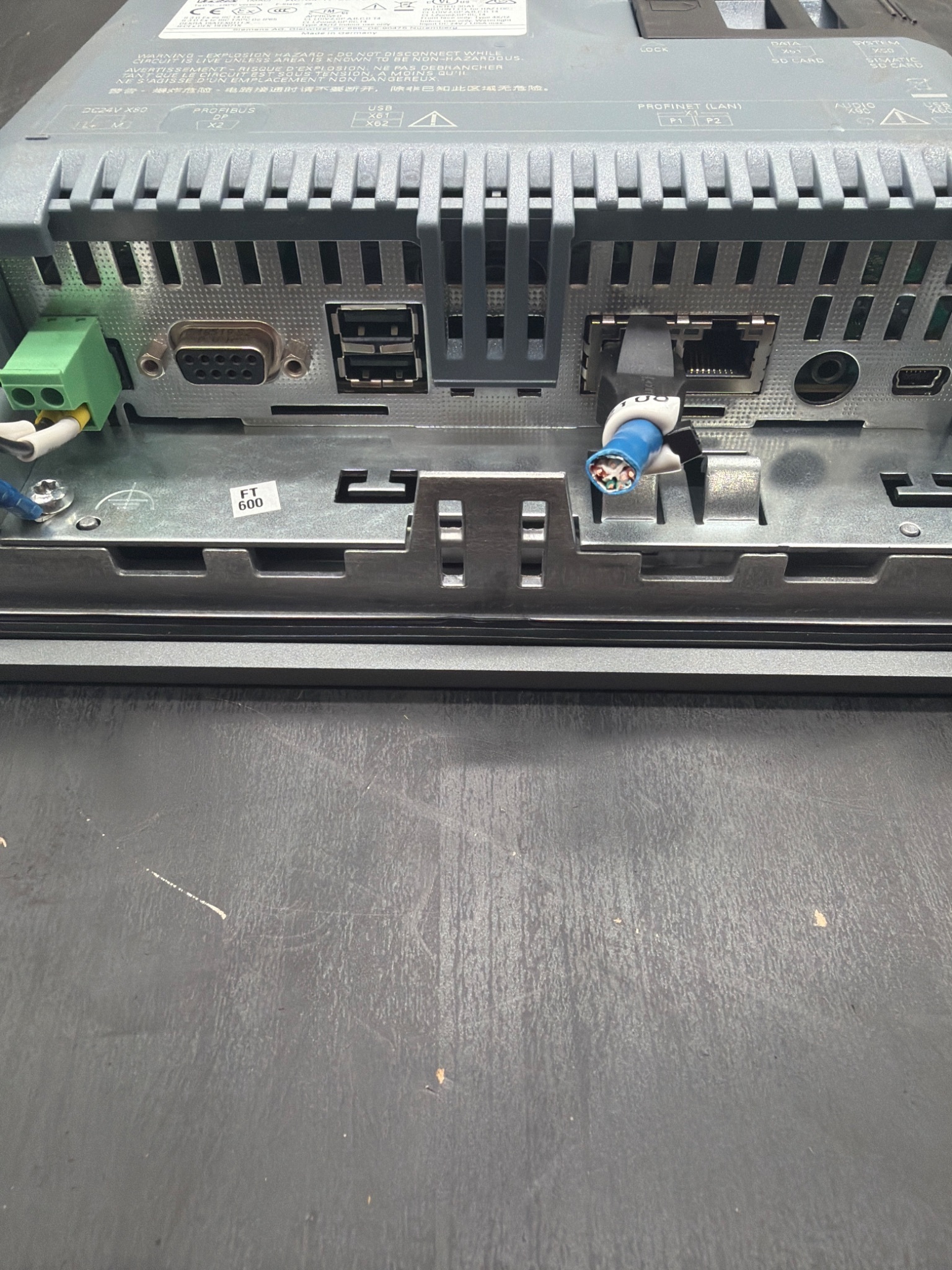 SIEMENS 6AV2124-0JC01-0AX0 SIMATIC TP900 Comfort HMI Touch Panel USED 4