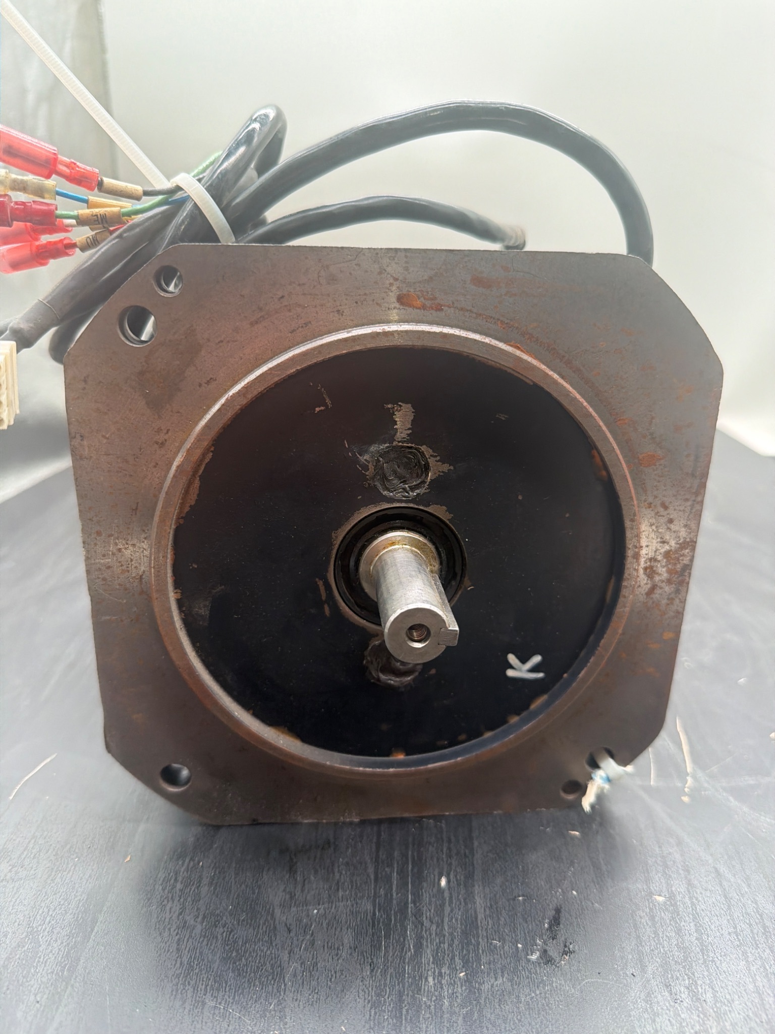 YASKAWA USASED-13YR11 AC Servo Motor 1300W 3000RPM USED 3