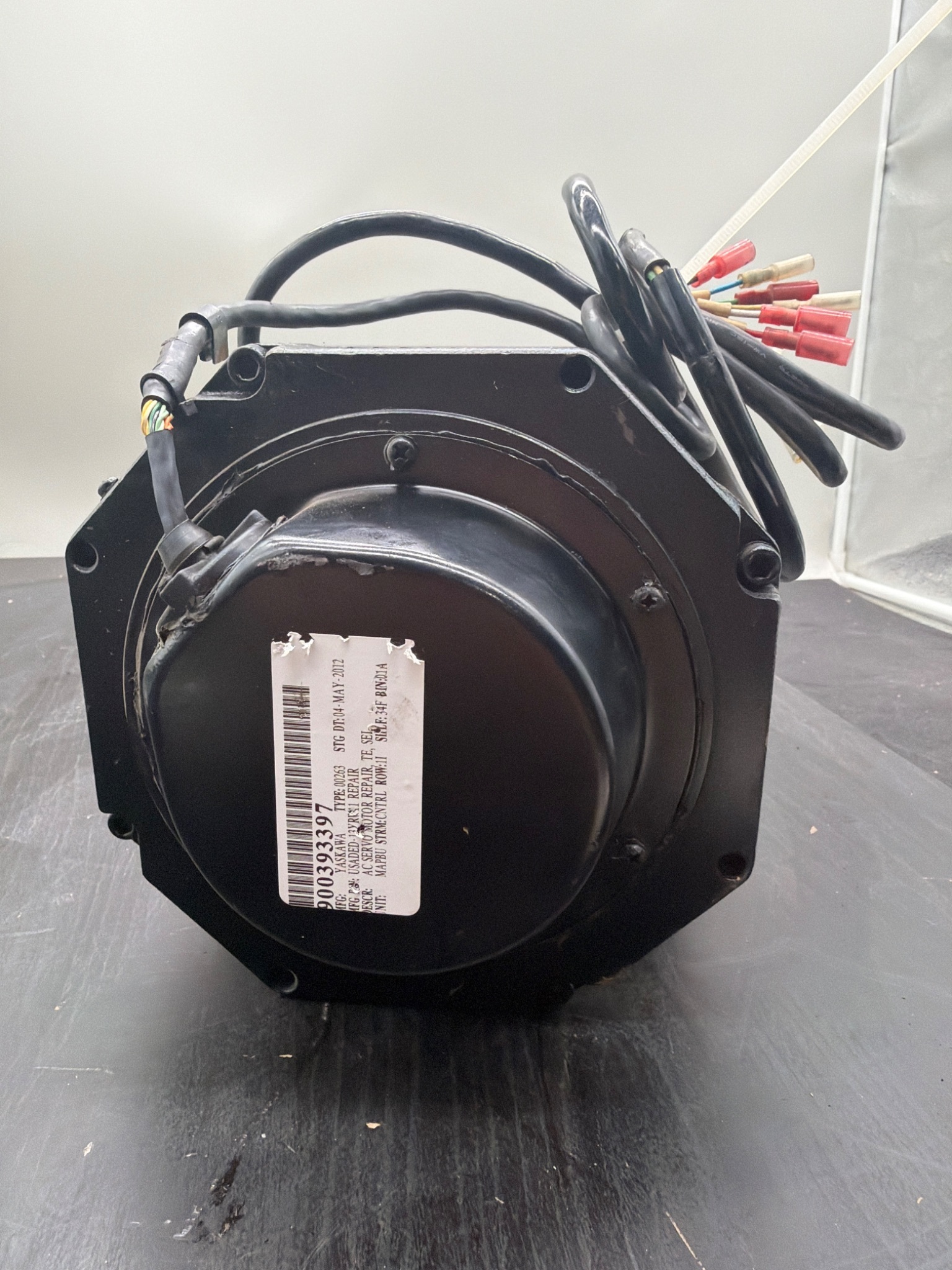 YASKAWA USASED-13YR11 AC Servo Motor 1300W 3000RPM USED 5