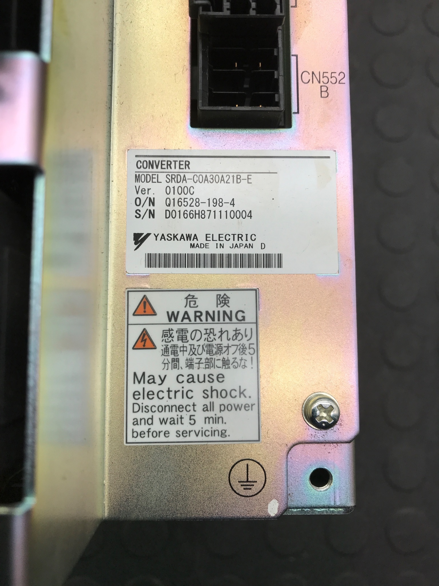 YASKAWA SRDA-C0A30A21B-E Servo Converter USED 1