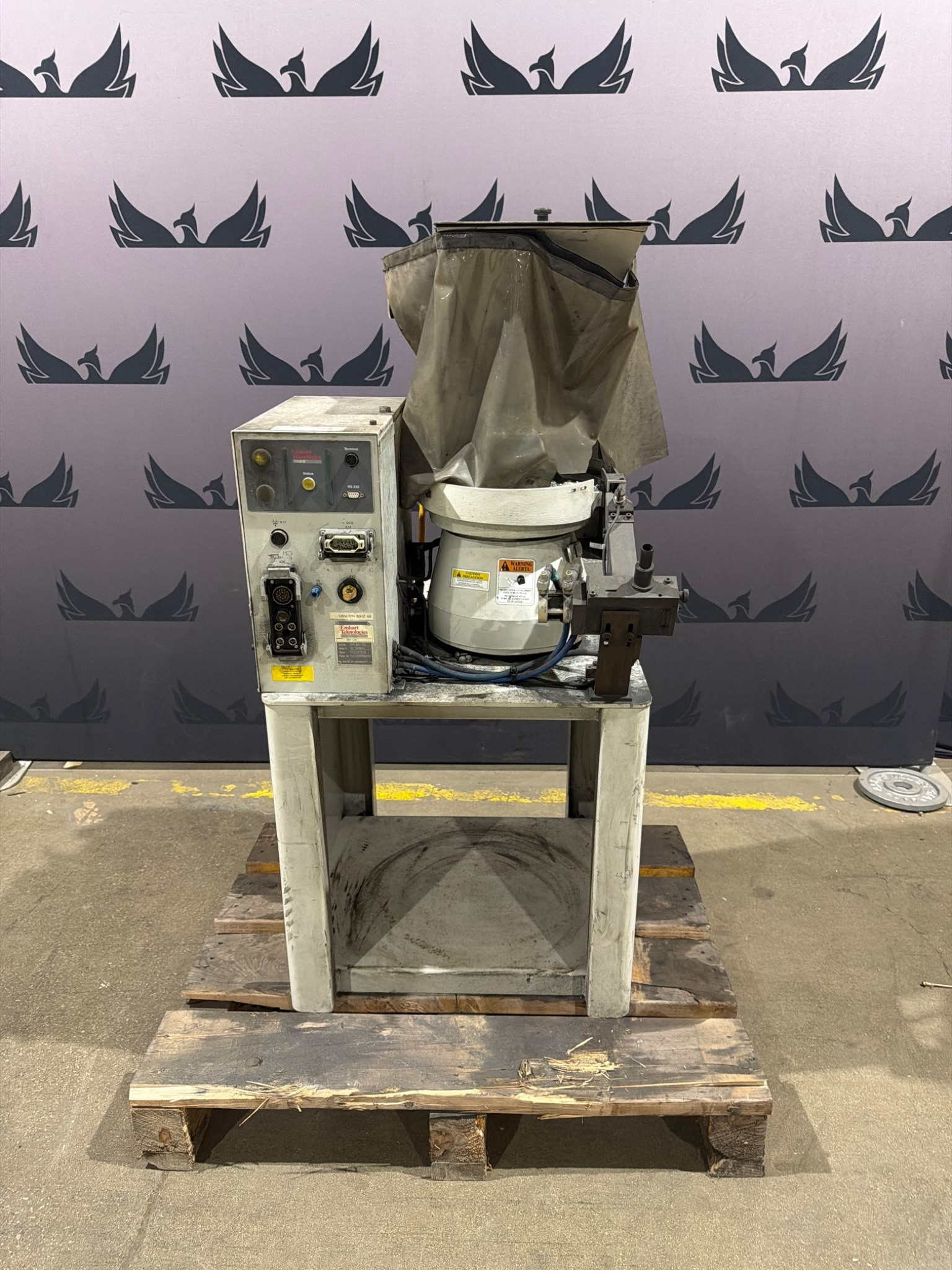 EMHART TEKNOLOGIES ETF12N Vibratory Bowl Feeder Fastener Feeding System USED 0