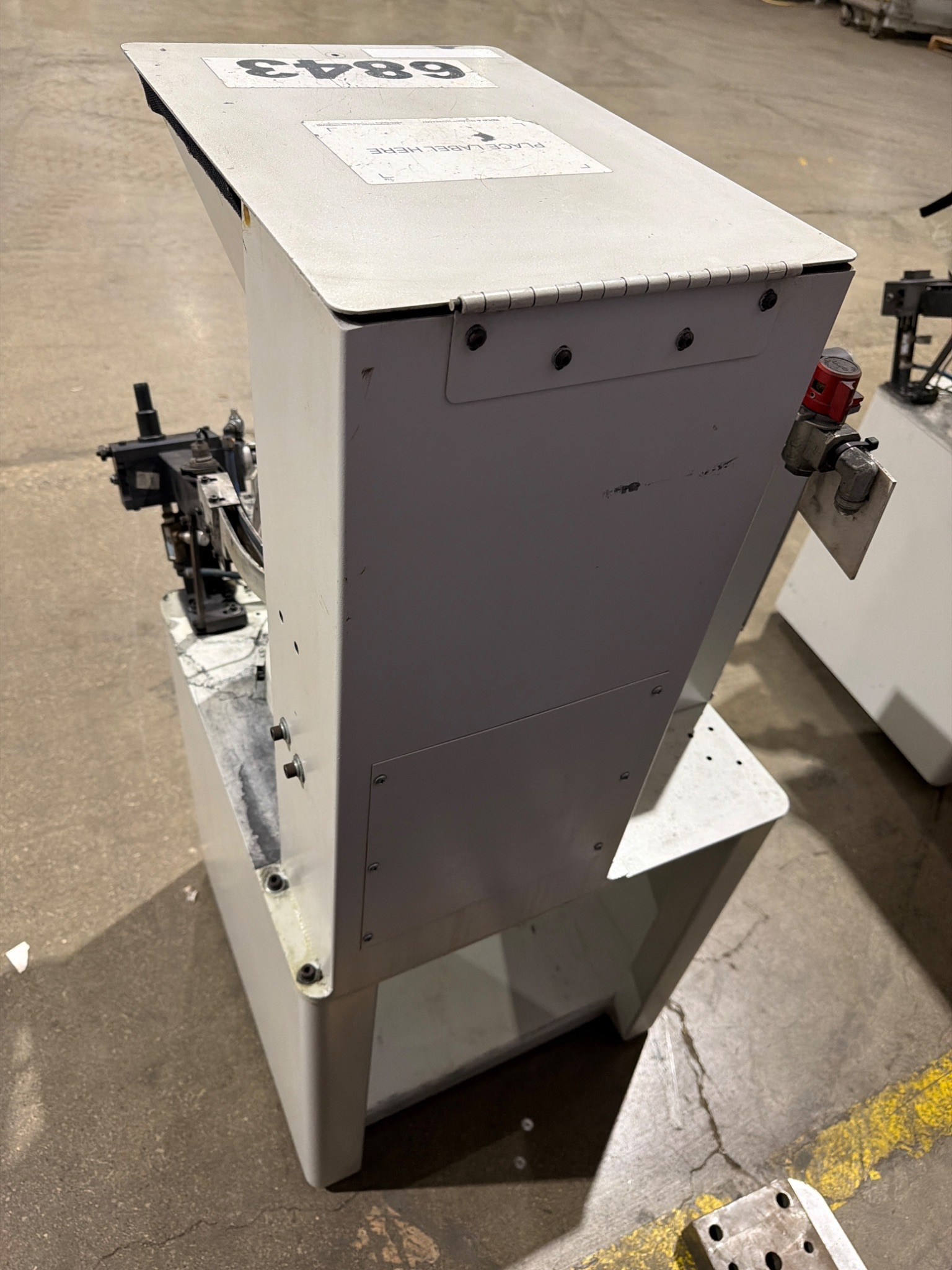 EMHART TEKNOLOGIES ETF12N Vibratory Bowl Feeder Fastener Feeding System USED 3
