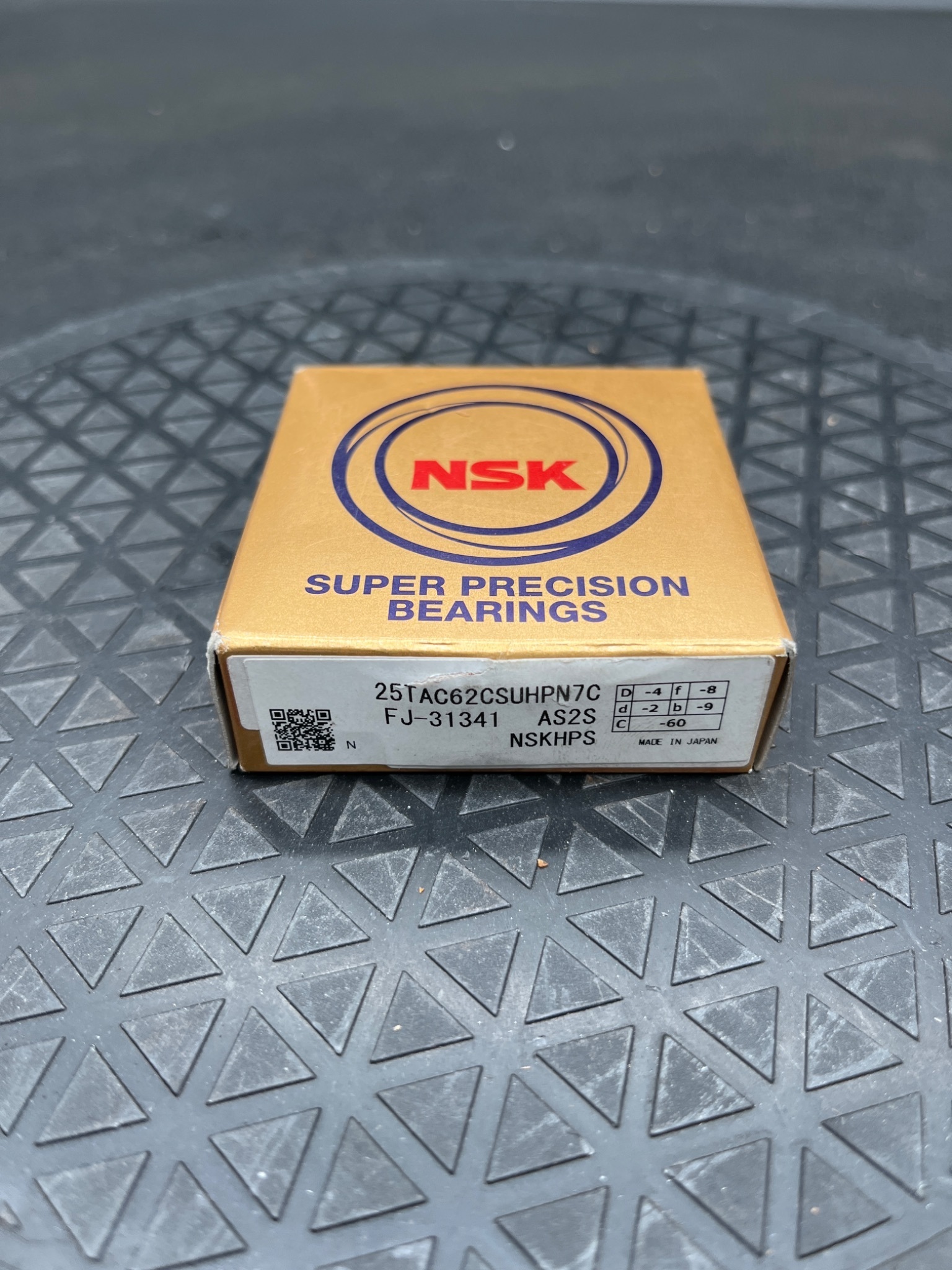 NSK 25TAC62CSUHPN7C Super Precision Angular Contact Bearing NEW 1