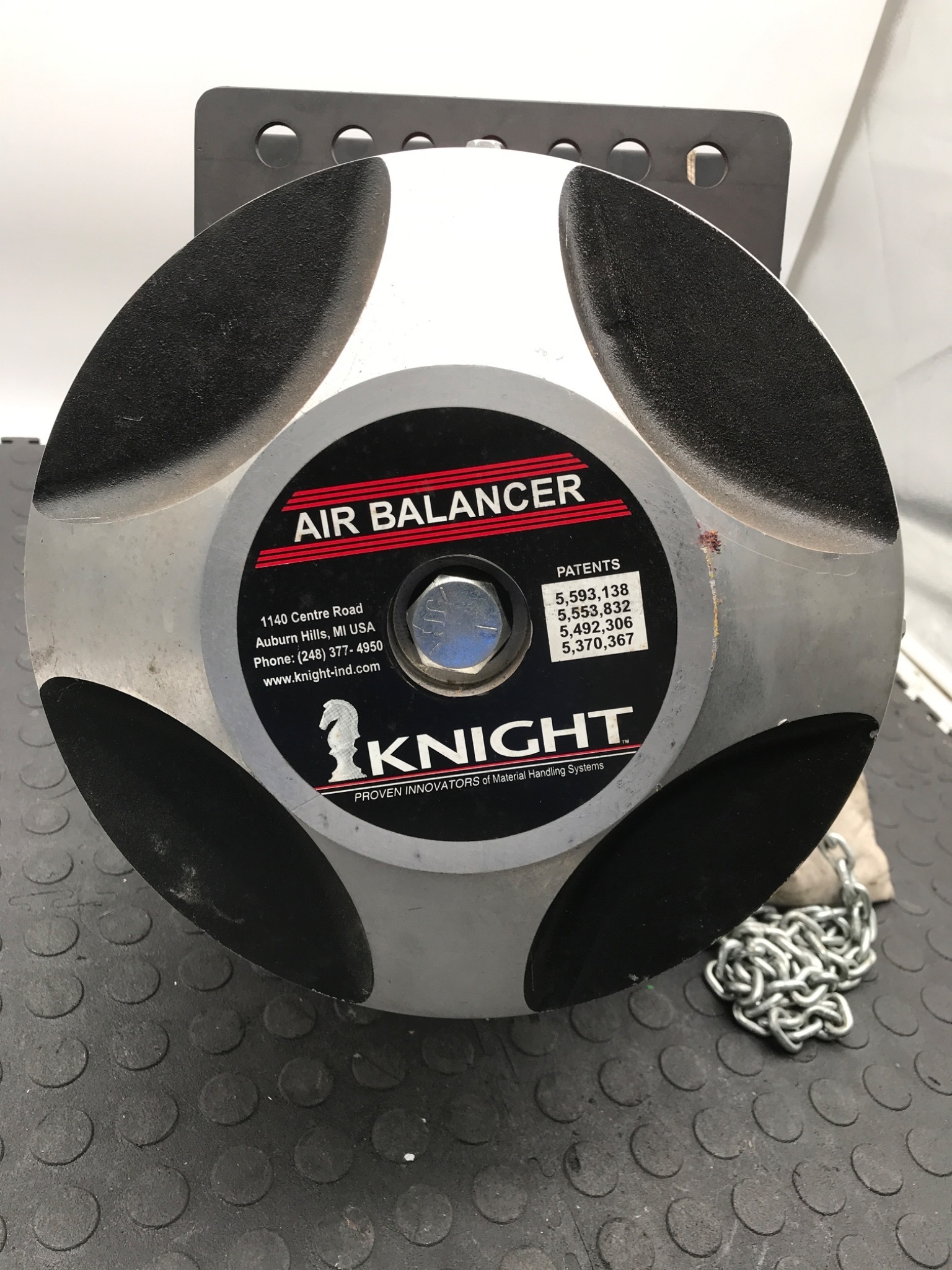 KNIGHT KBC200-110 Air Balancer 200 lb @ 100 PSI USED 1