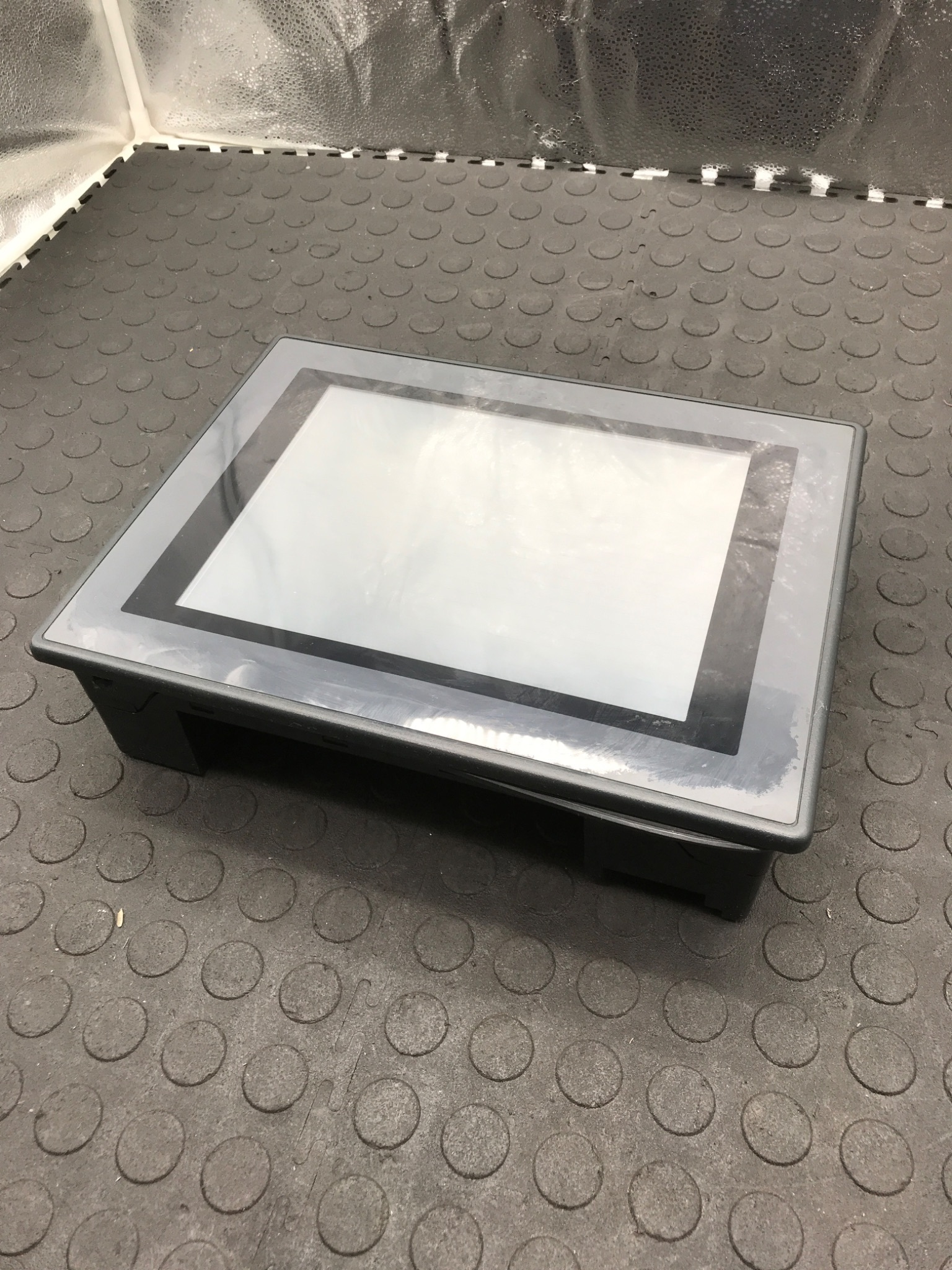 PRO-FACE GP577R-TC41-24VP 10.5 Inch Color TFT HMI Operator Panel USED 0