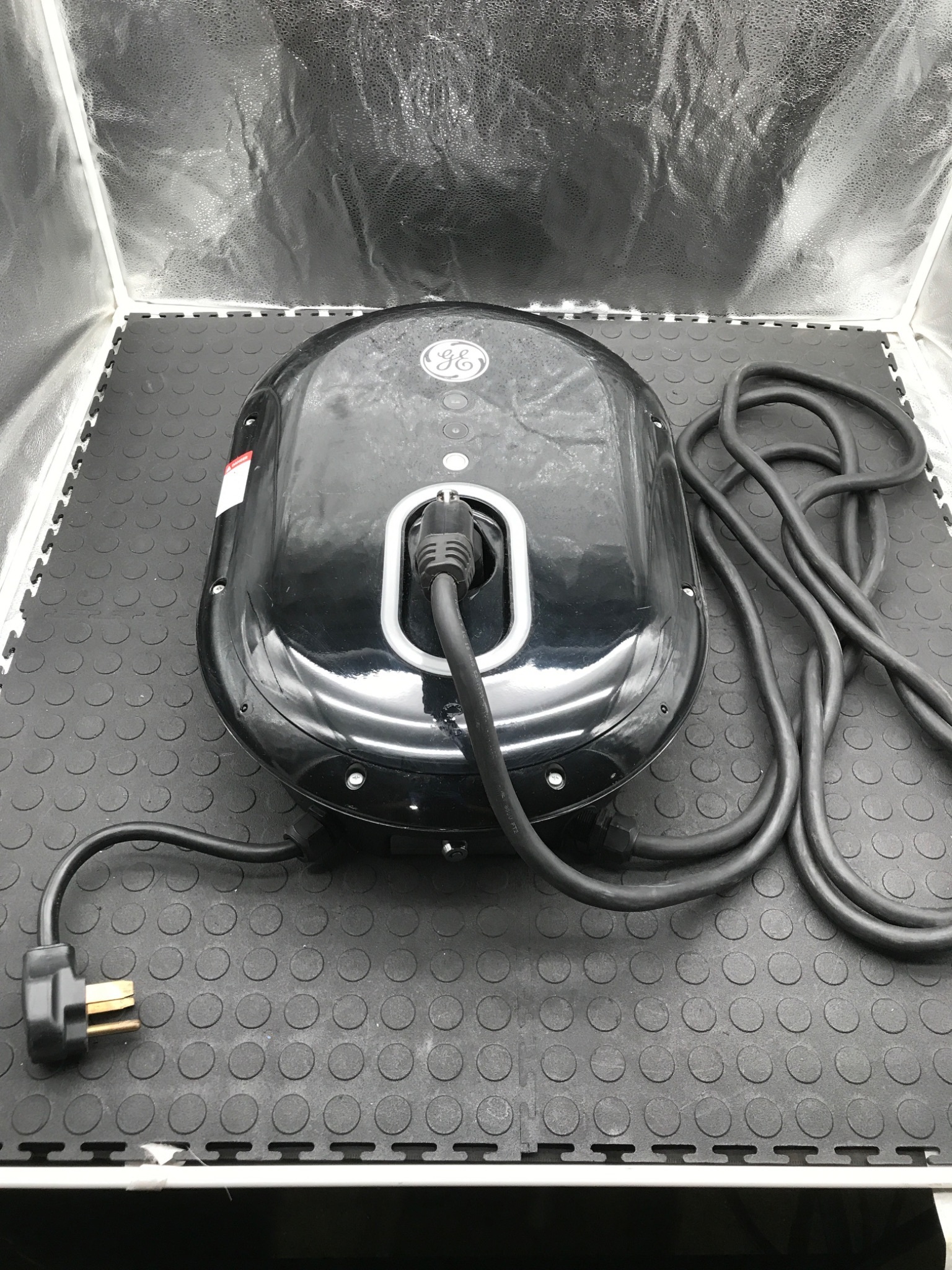 GENERAL ELECTRIC WattStation - J1772 Level 2 EV Charging Station USED 0