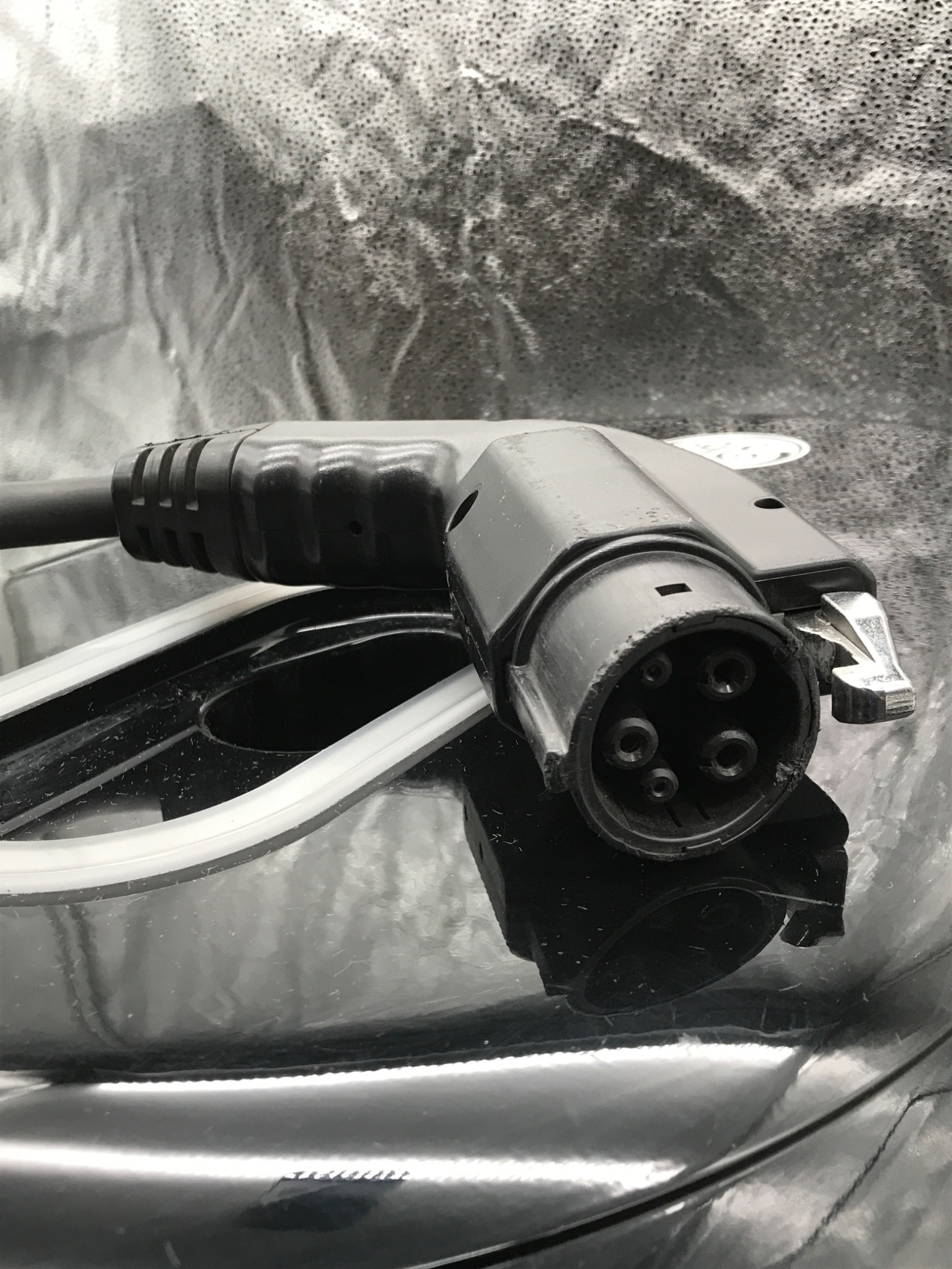 GENERAL ELECTRIC WattStation - J1772 Level 2 EV Charging Station USED 4