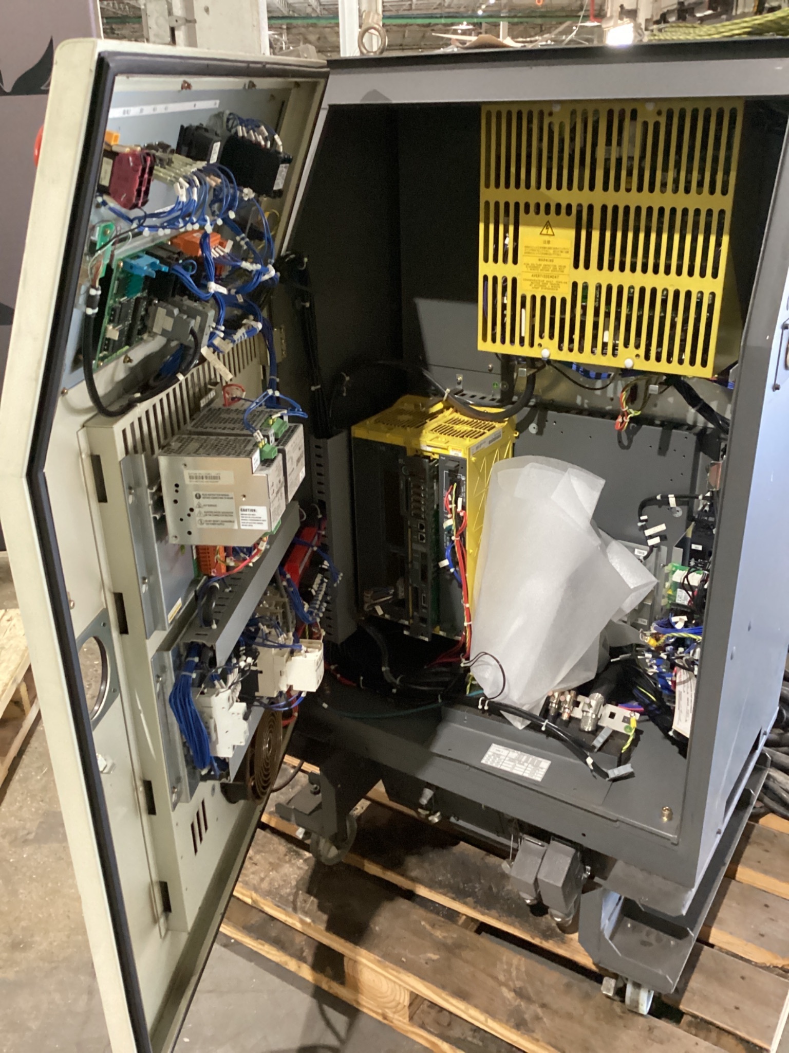 FANUC R-2000iB/100P Complete w/ R-30iA Controls USED - No Pendant 11