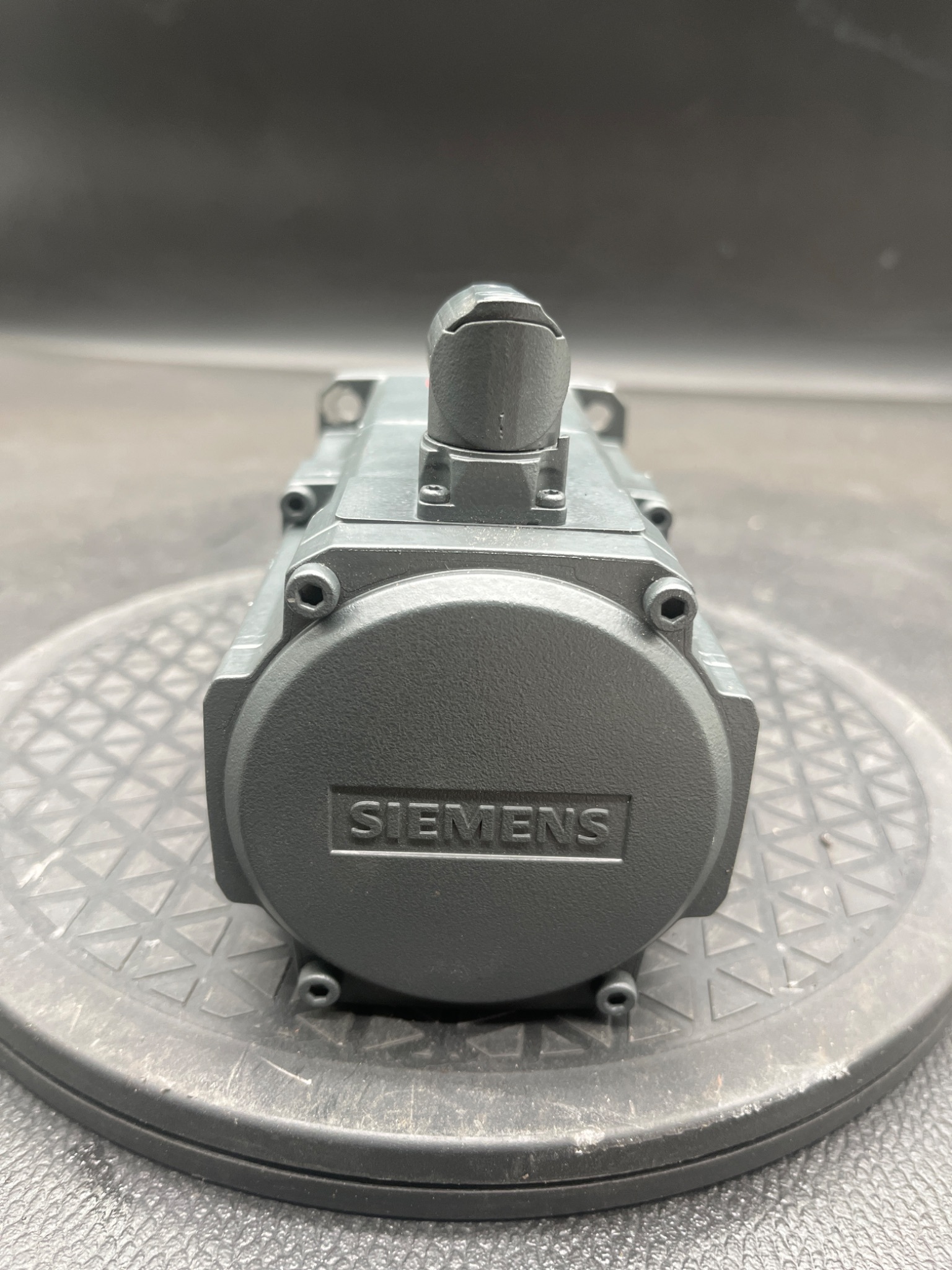 SIEMENS 1FK2204‑4AF1‑1‑0SA0 SIMOTICS S Servo Motor NEW 2