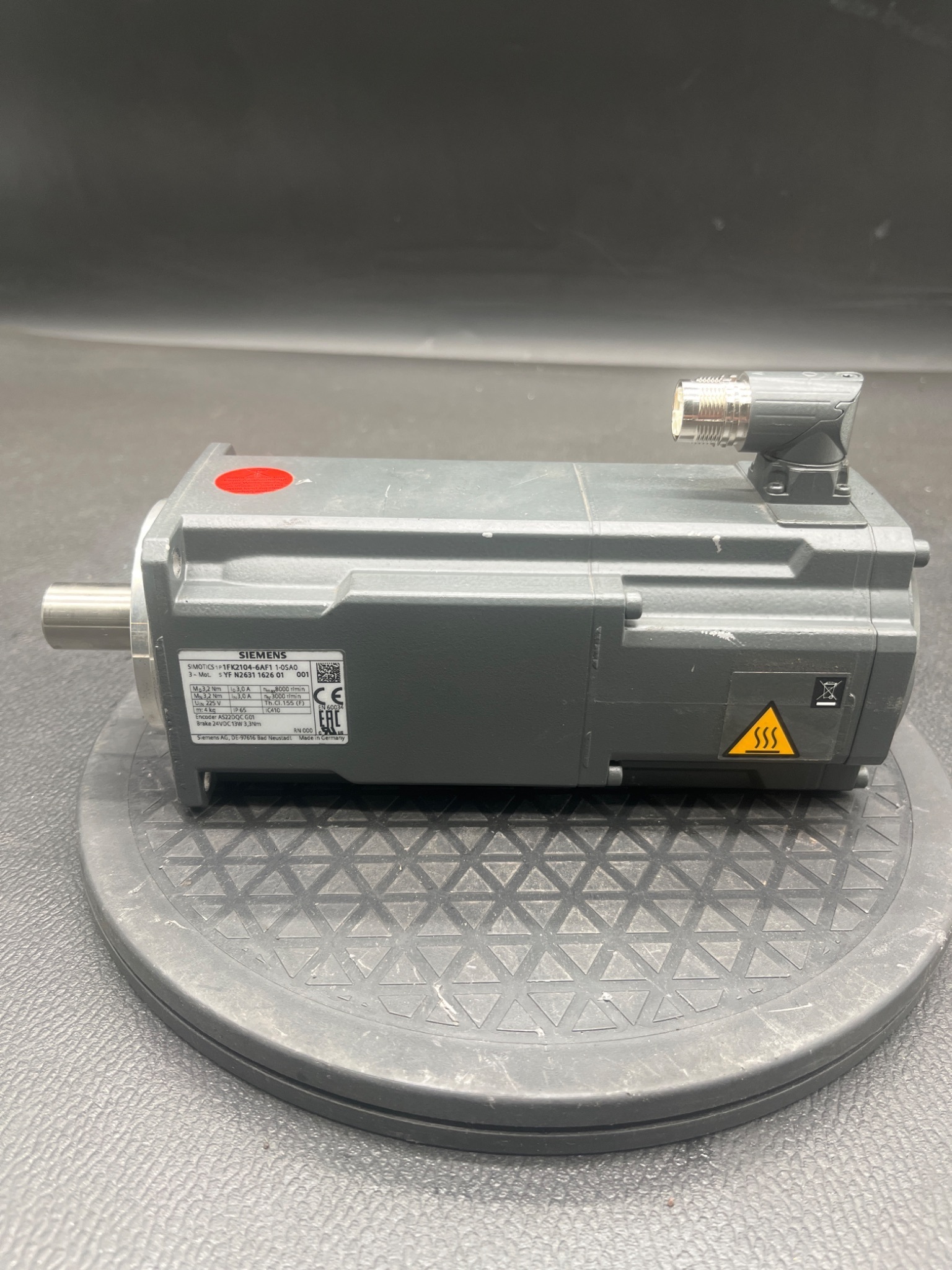 SIEMENS 1FK2104‑6AF11‑0SA0 SIMOTICS S Servo Motor NEW 2