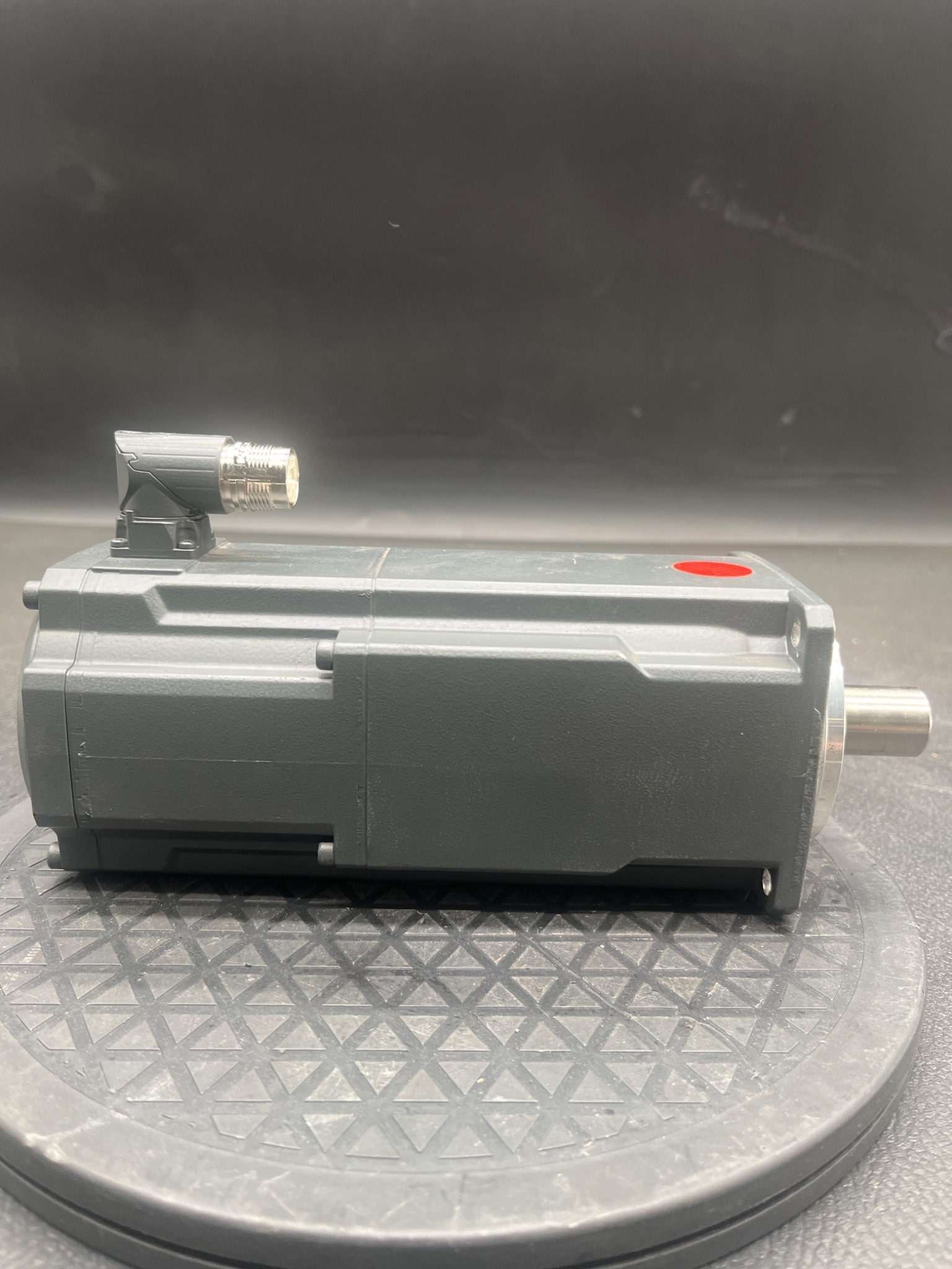 SIEMENS 1FK2104‑6AF11‑0SA0 SIMOTICS S Servo Motor NEW 4