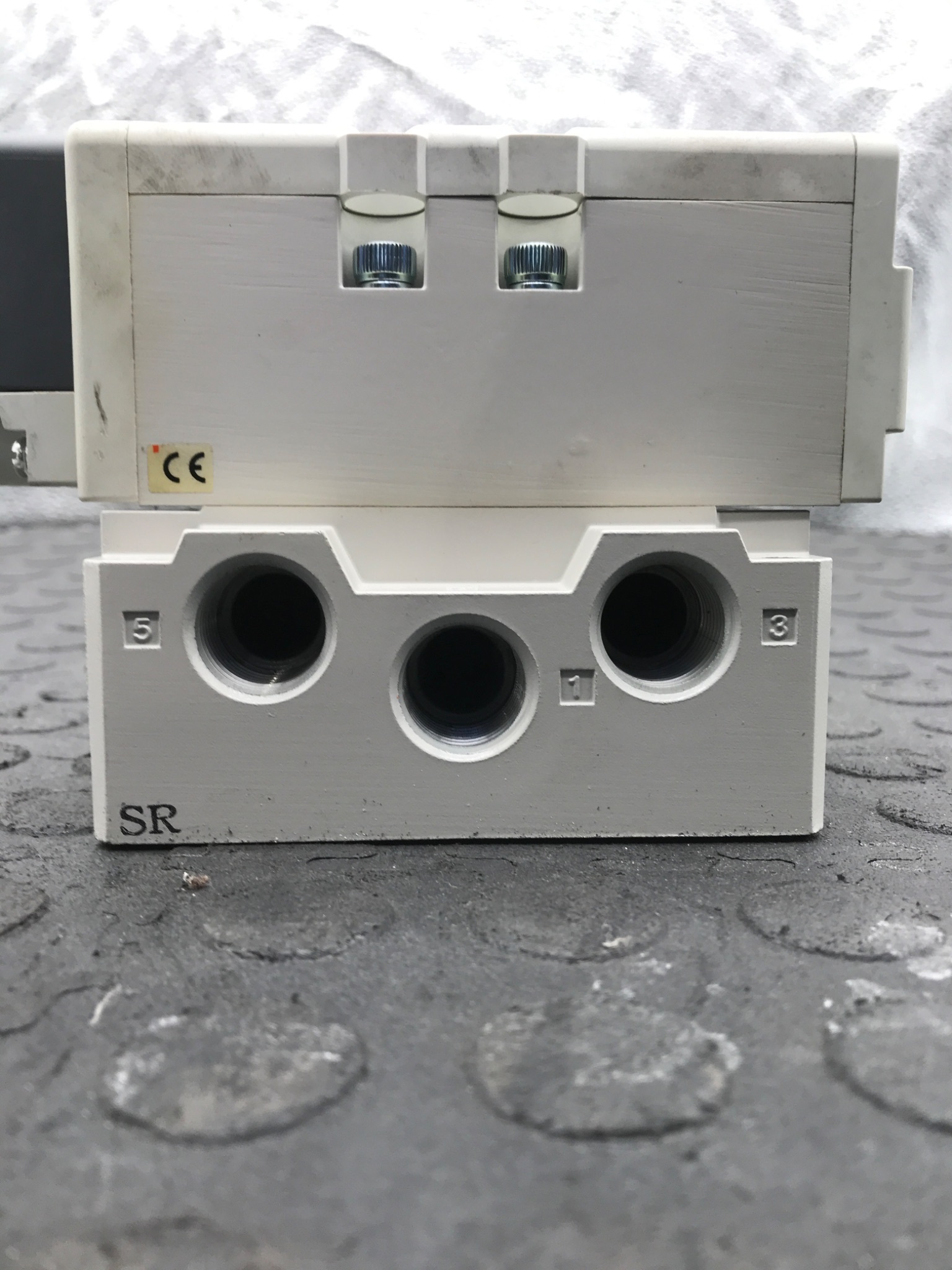 SMC VQ7‑8‑FG‑S‑3NSC‑X23 Pneumatic Solenoid Valve USED 3