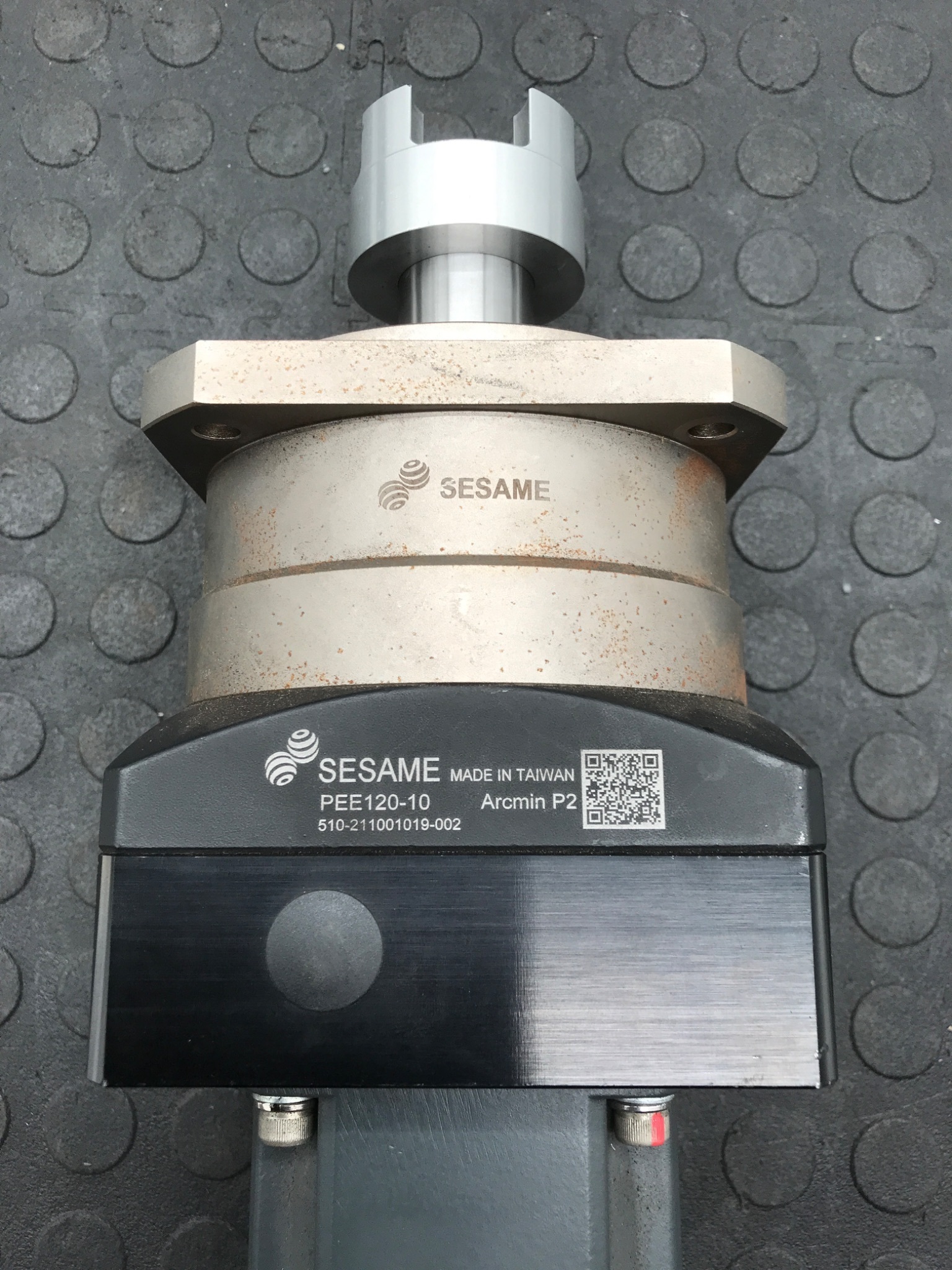 SIEMENS 1FK2204‑6AF01‑0SA0 SIMOTICS S Servo Motor w/ Sesame Gearbox USED 3
