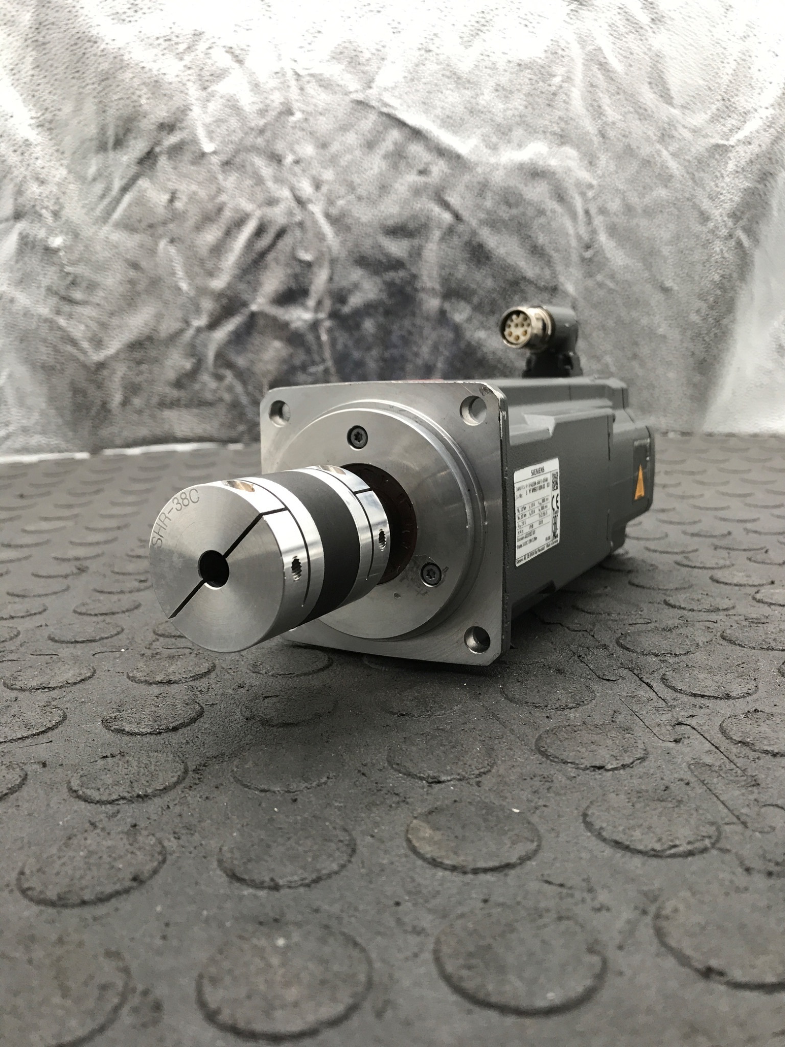 SIEMENS 1FK2204‑6AF11‑0SA0 SIMOTICS S Servo Motor USED 0
