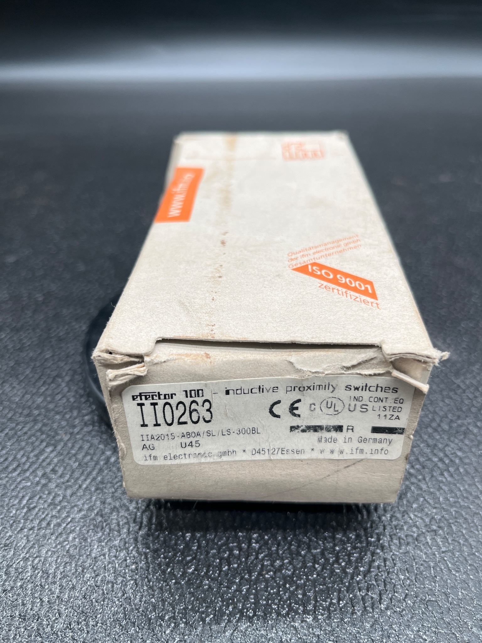 IFM II0263 Proximity Switch IIA2015-AB0A/SL/LS-300BL NEW 3