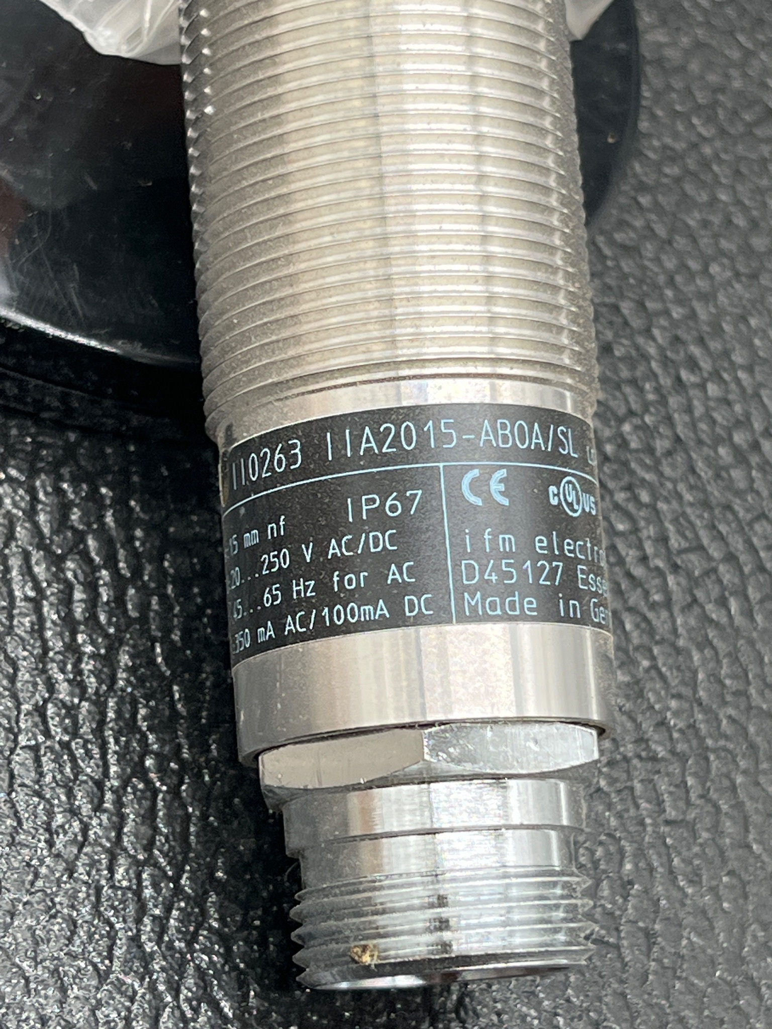 IFM II0263 Proximity Switch IIA2015-AB0A/SL/LS-300BL NEW 6