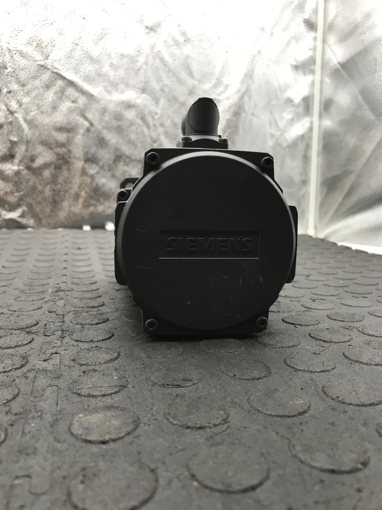 SIEMENS 1FK2105‑6AF01‑0SA0 SIMOTICS S Servo Motor USED 4