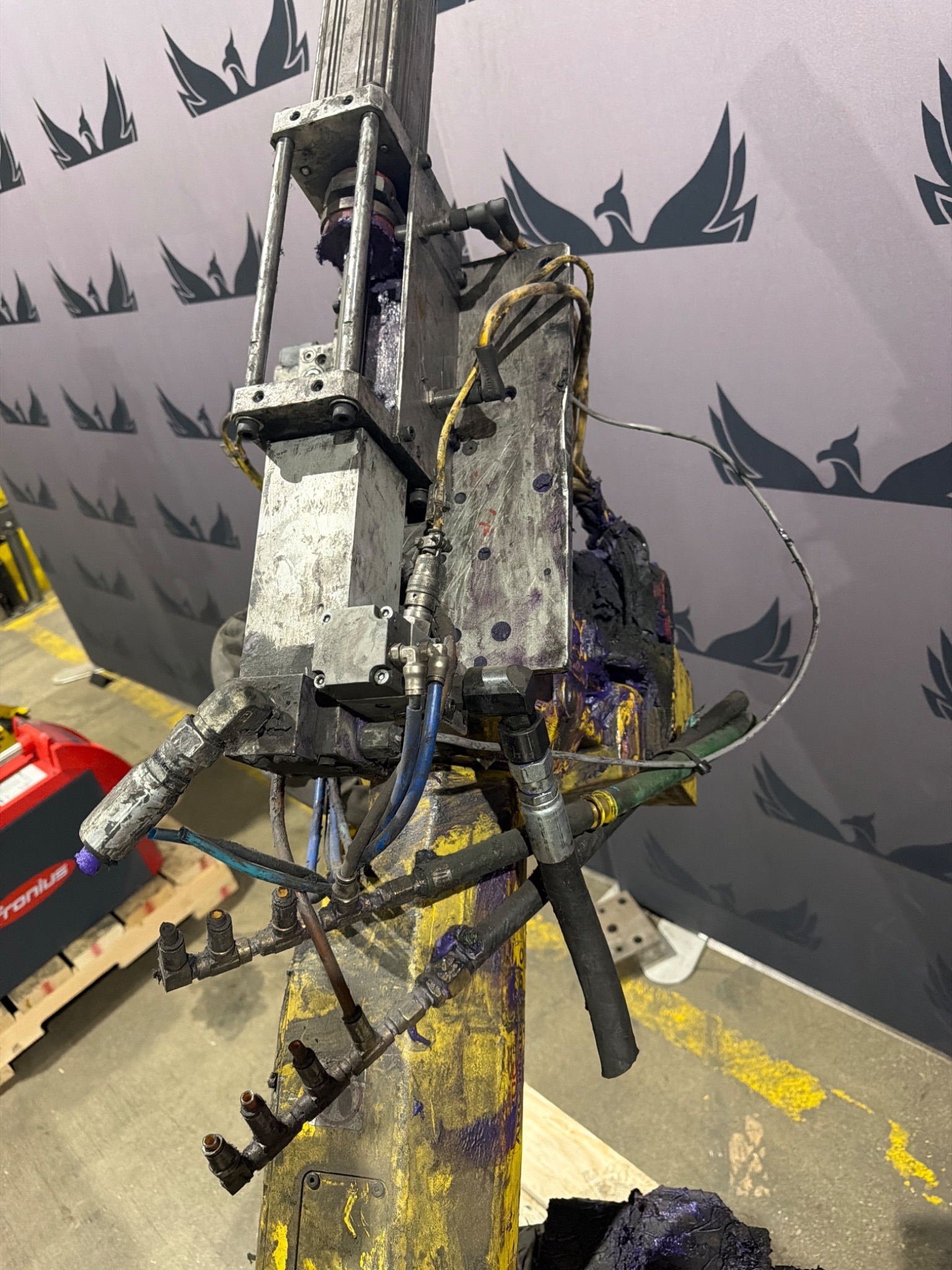 FANUC ArcMate 120iC Robot w/ R‑30iA Controller USED 8