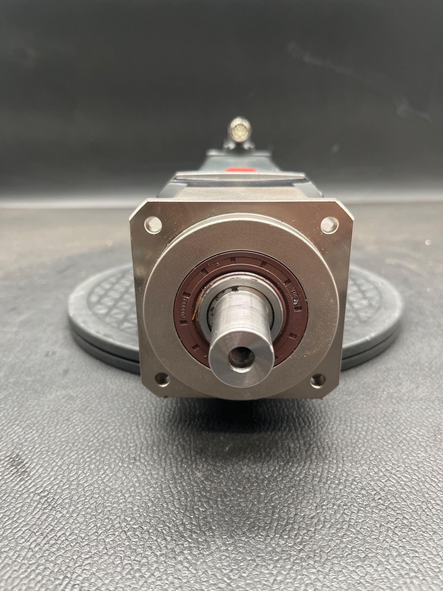 SIEMENS 1FK2205‑4AF11‑1SA0 SIMOTICS S Servo Motor w/ SESAME Gearbox USED 1