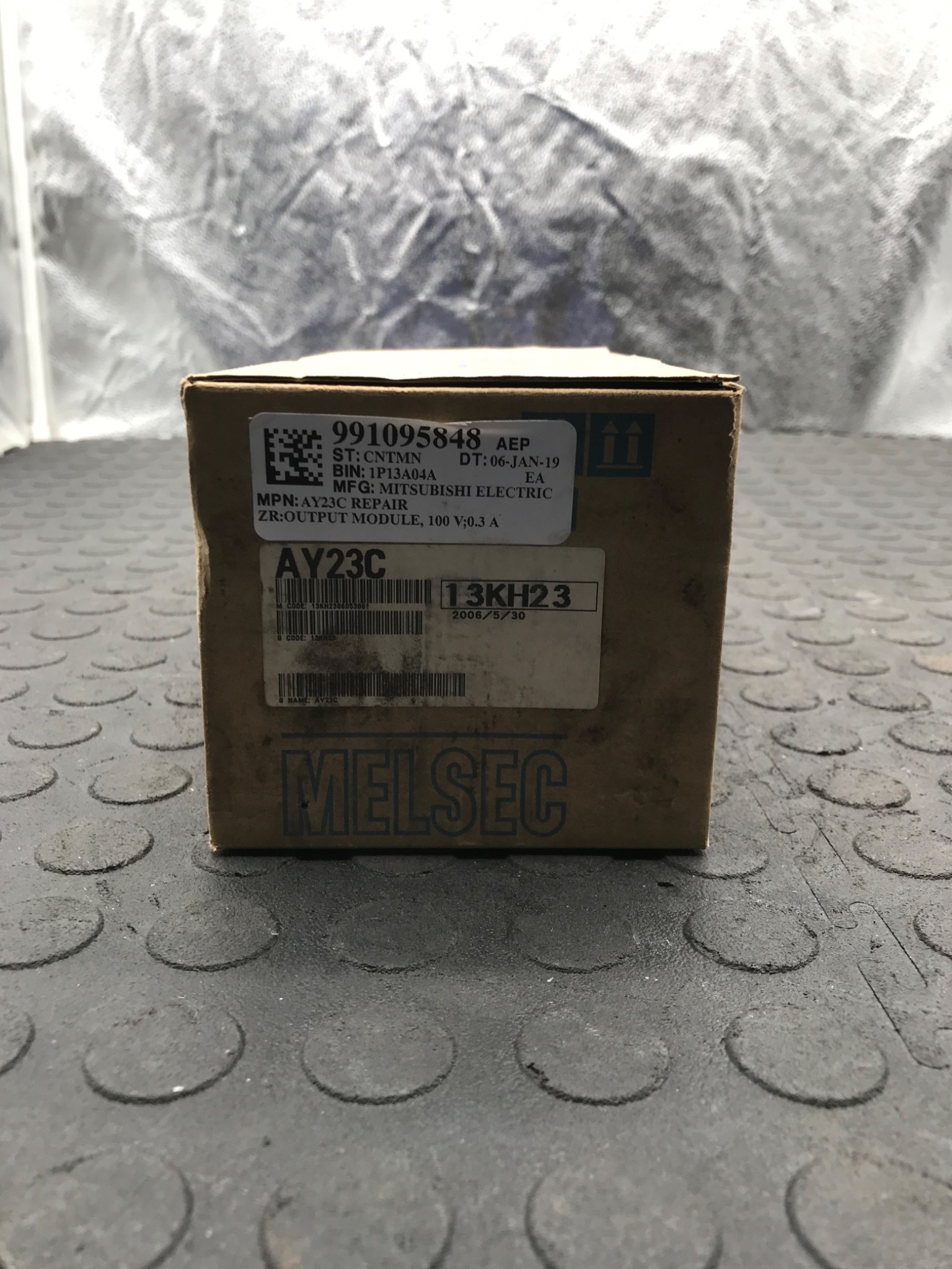 MITSUBISHI ELECTRIC AY23C MELSEC Output Module NEW 1