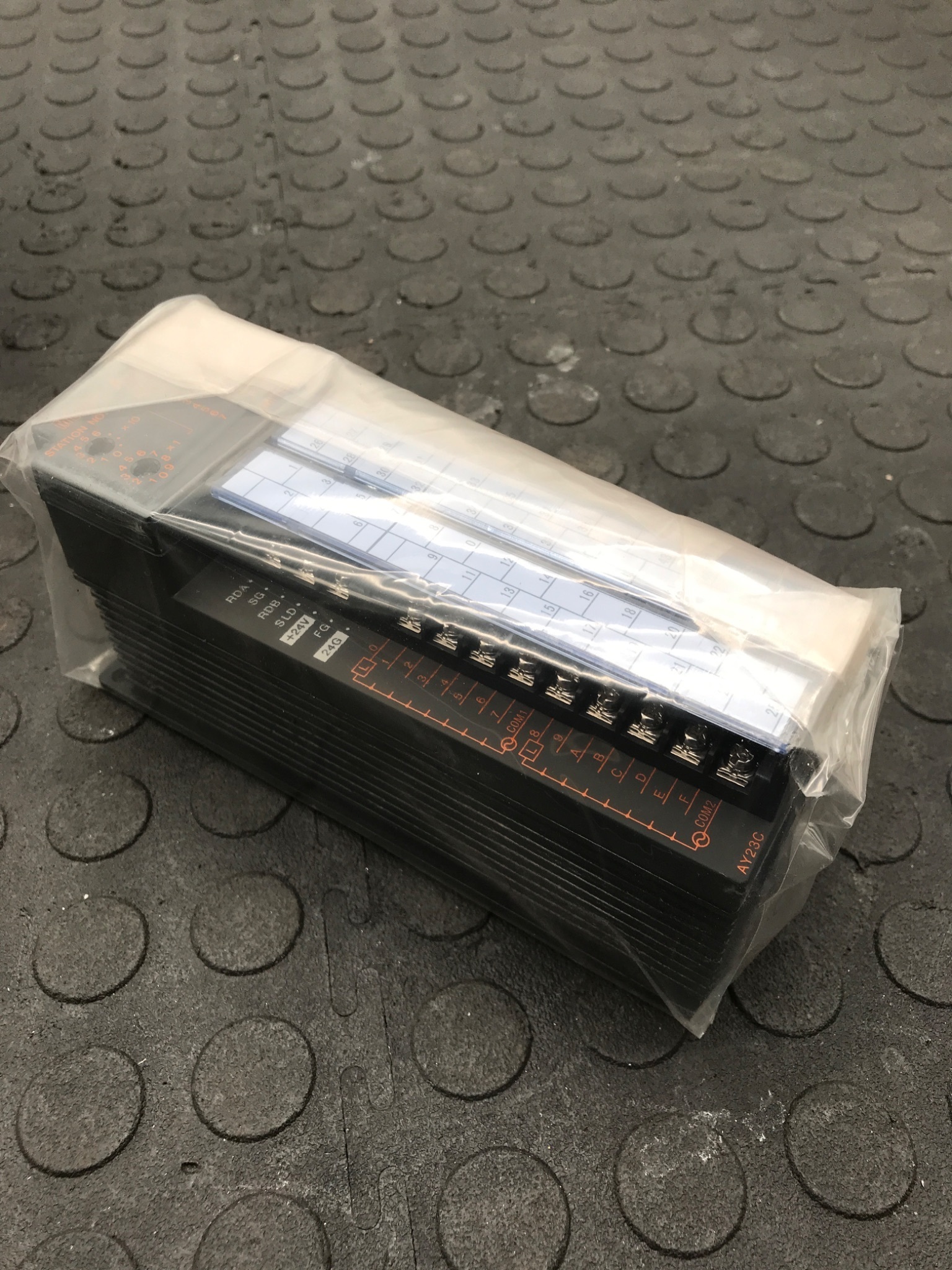 MITSUBISHI ELECTRIC AY23C MELSEC Output Module NEW 4