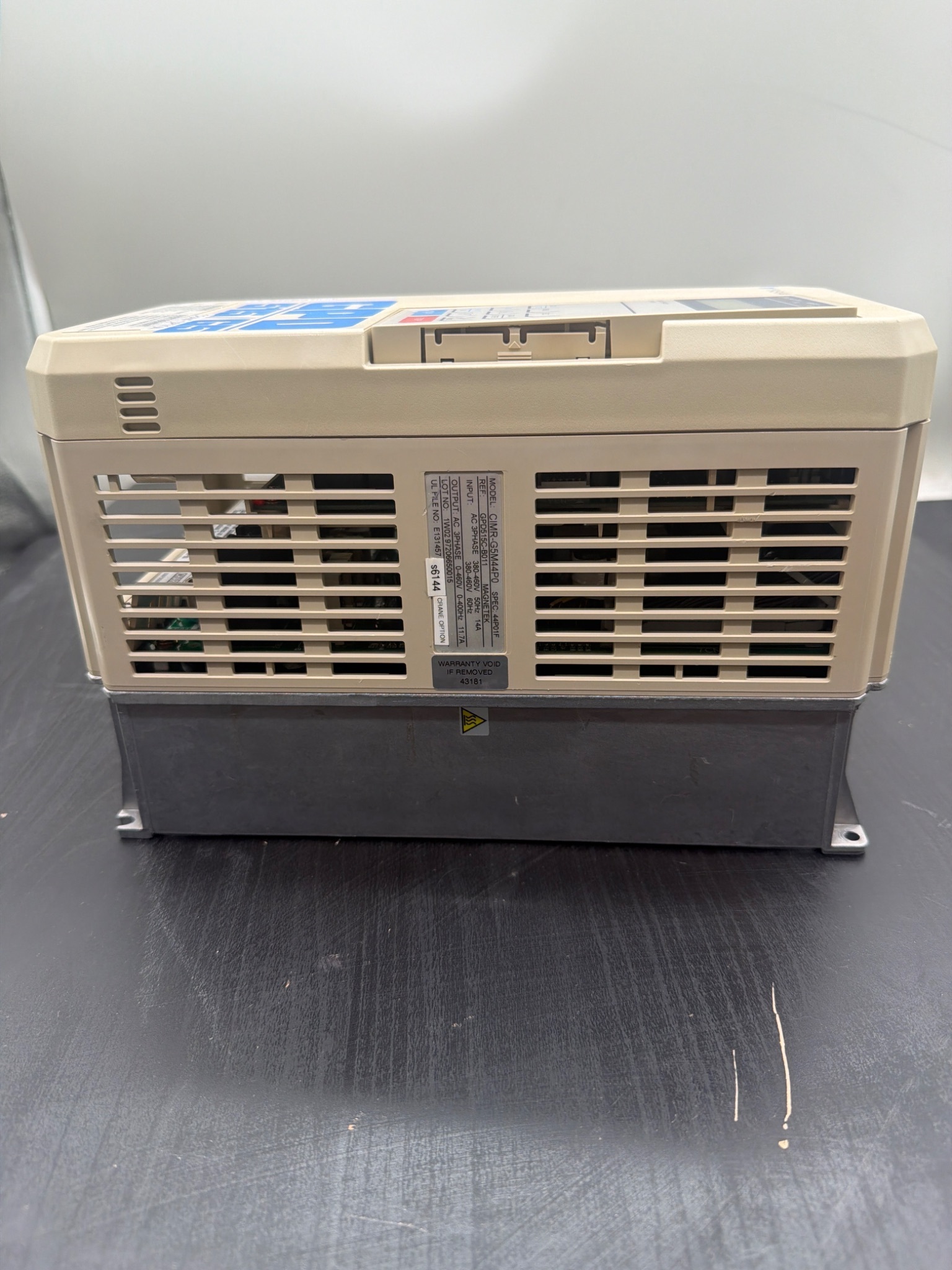 YASKAWA CIMR‑G5M44P0 GPD 515/G5 AC Drive USED 4
