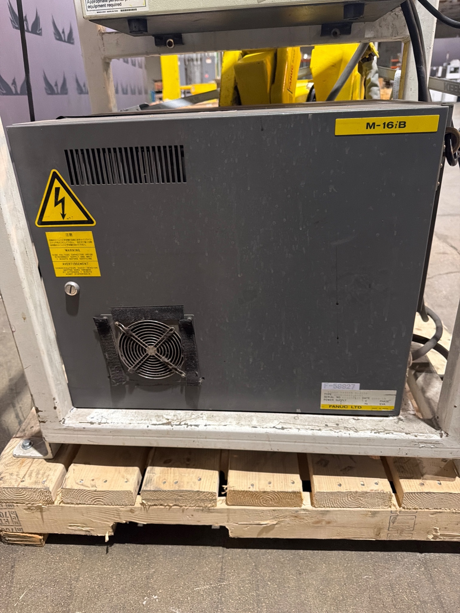 FANUC M‑16iB/20 Complete w/ R‑J3iB Controller USED 18