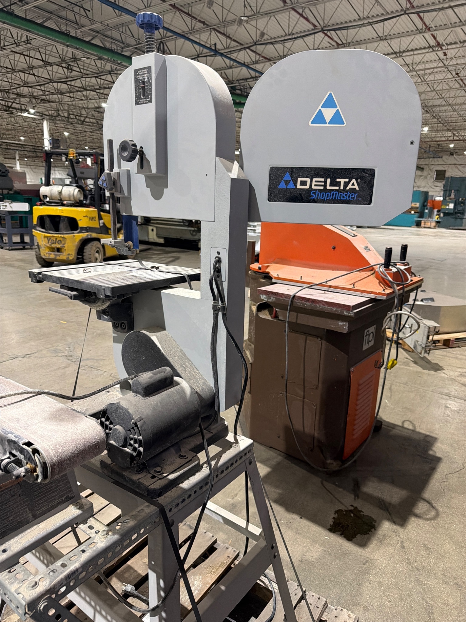 DELTA ShopMaster BS220LS Vertical Band Saw / Disc Sander USED 4