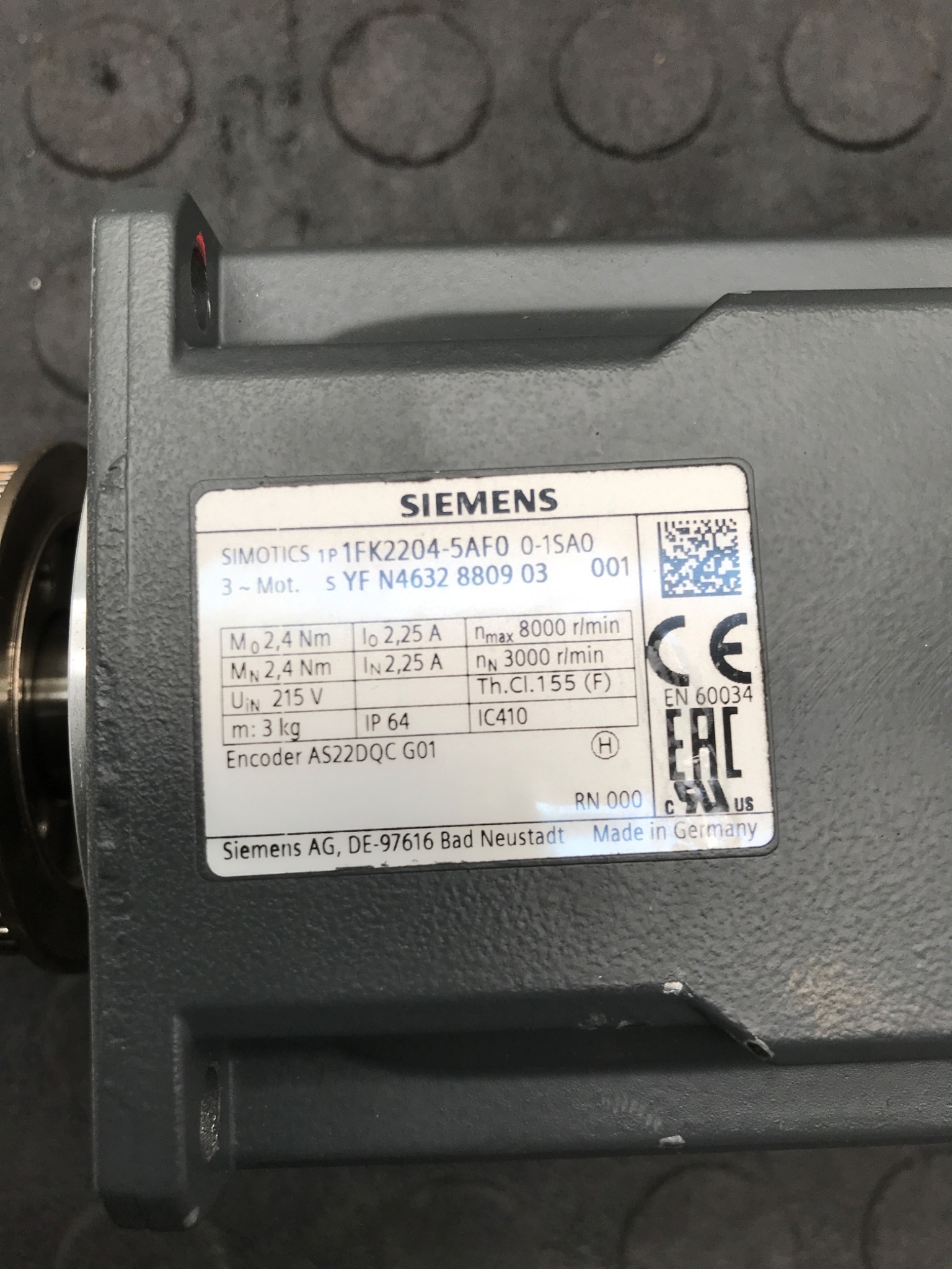 SIEMENS 1FK2204‑5AF00‑1S0 SIMOTICS S Servo Motor w/ Timing Pulley USED 2
