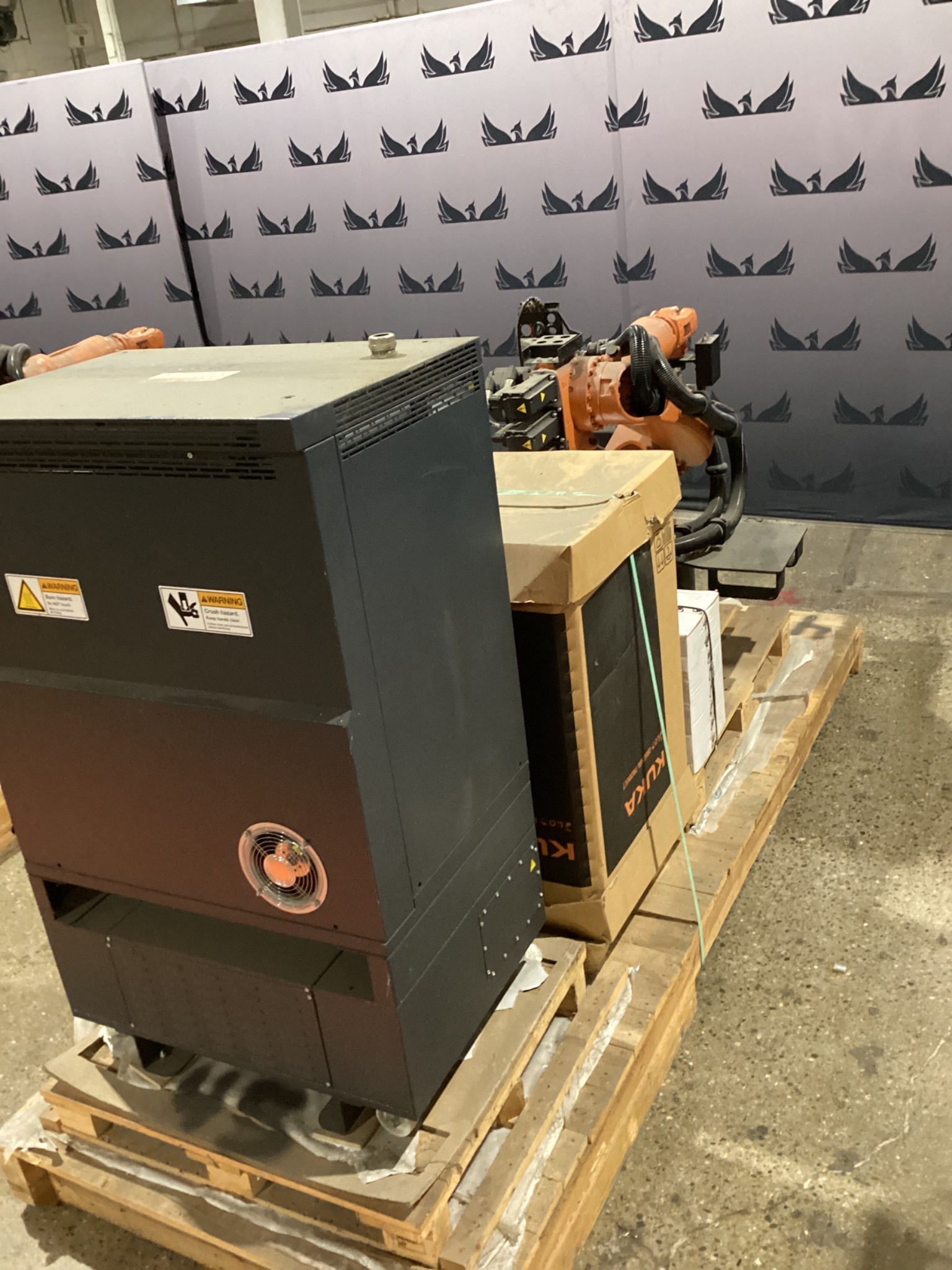 KUKA KR16 L6-2 w/ KR C4 Controls & TT3A Reamer NEW 1
