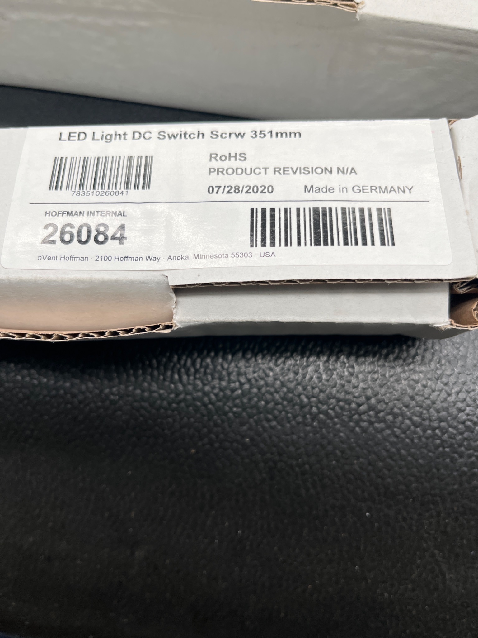 NVENT HOFFMAN LEDD1S35 LED Enclosure Light DC Switch Screw 351mm NEW 1