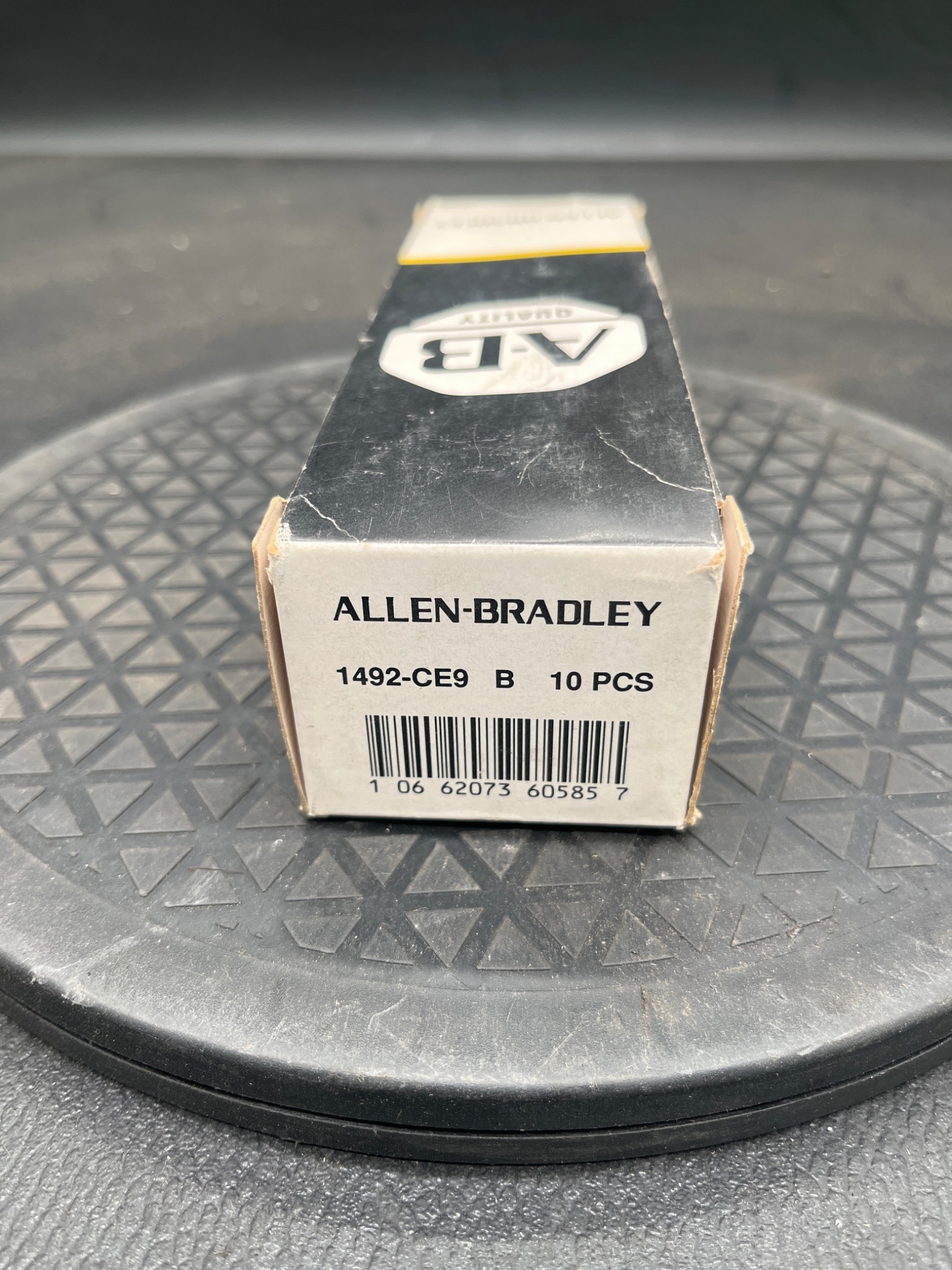ALLEN‑BRADLEY 1492‑CE9 Series B Terminal Block 10 PCS NEW 2