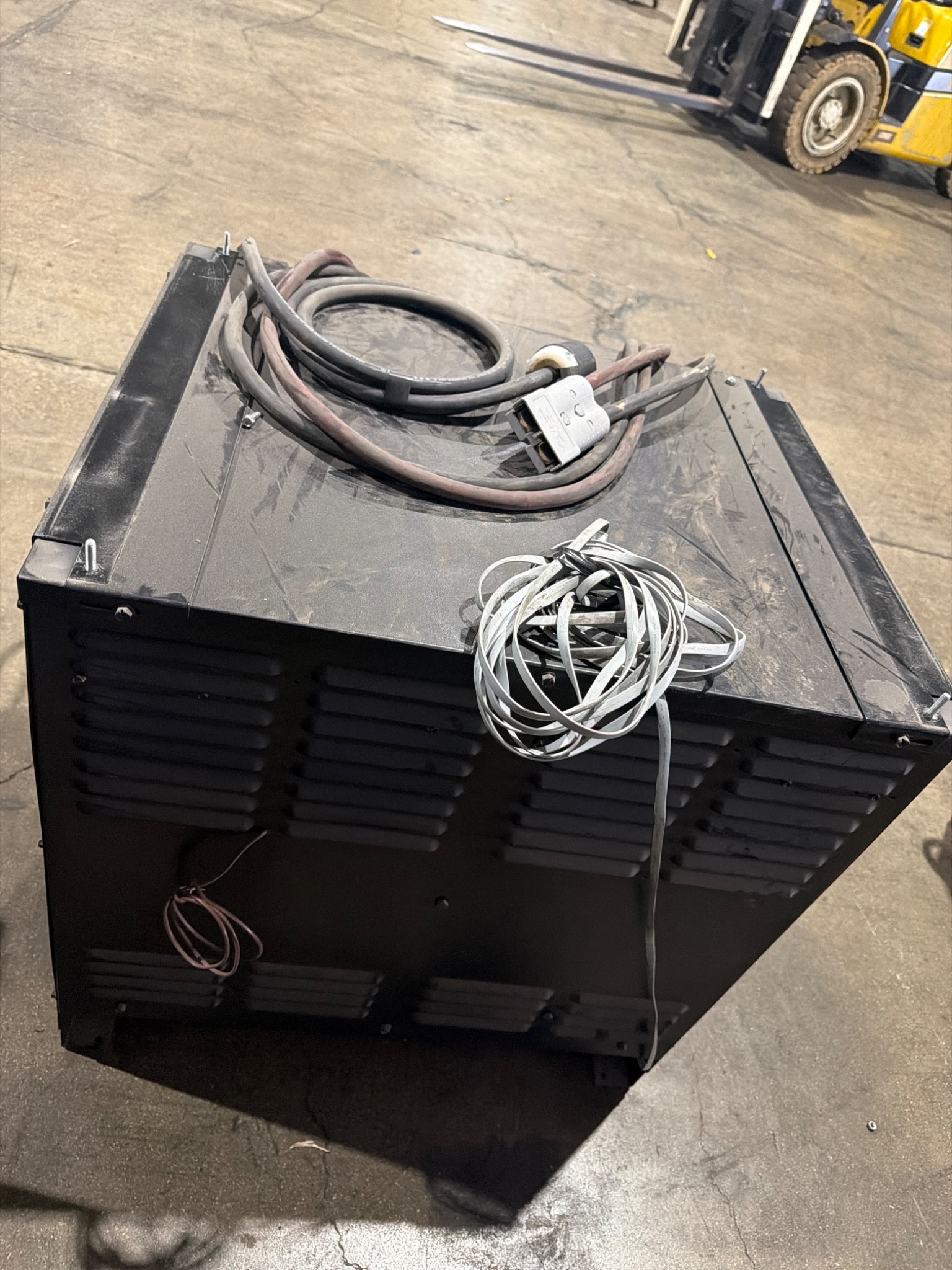 APPLIED ENERGY SOLUTIONS 18Y0965X3D WorkHorse Series 3 Battery Charger 36V USED 3