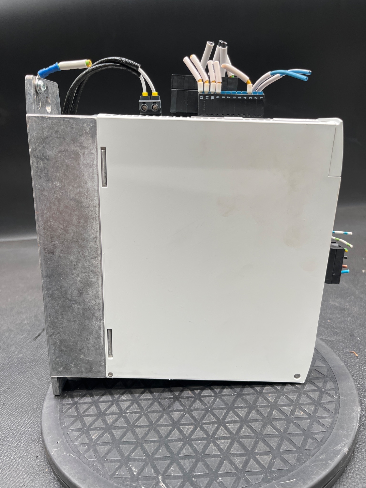 FESTO CMMT‑AS‑C5‑11A‑P3‑PN‑S1 Servo Drive USED 1