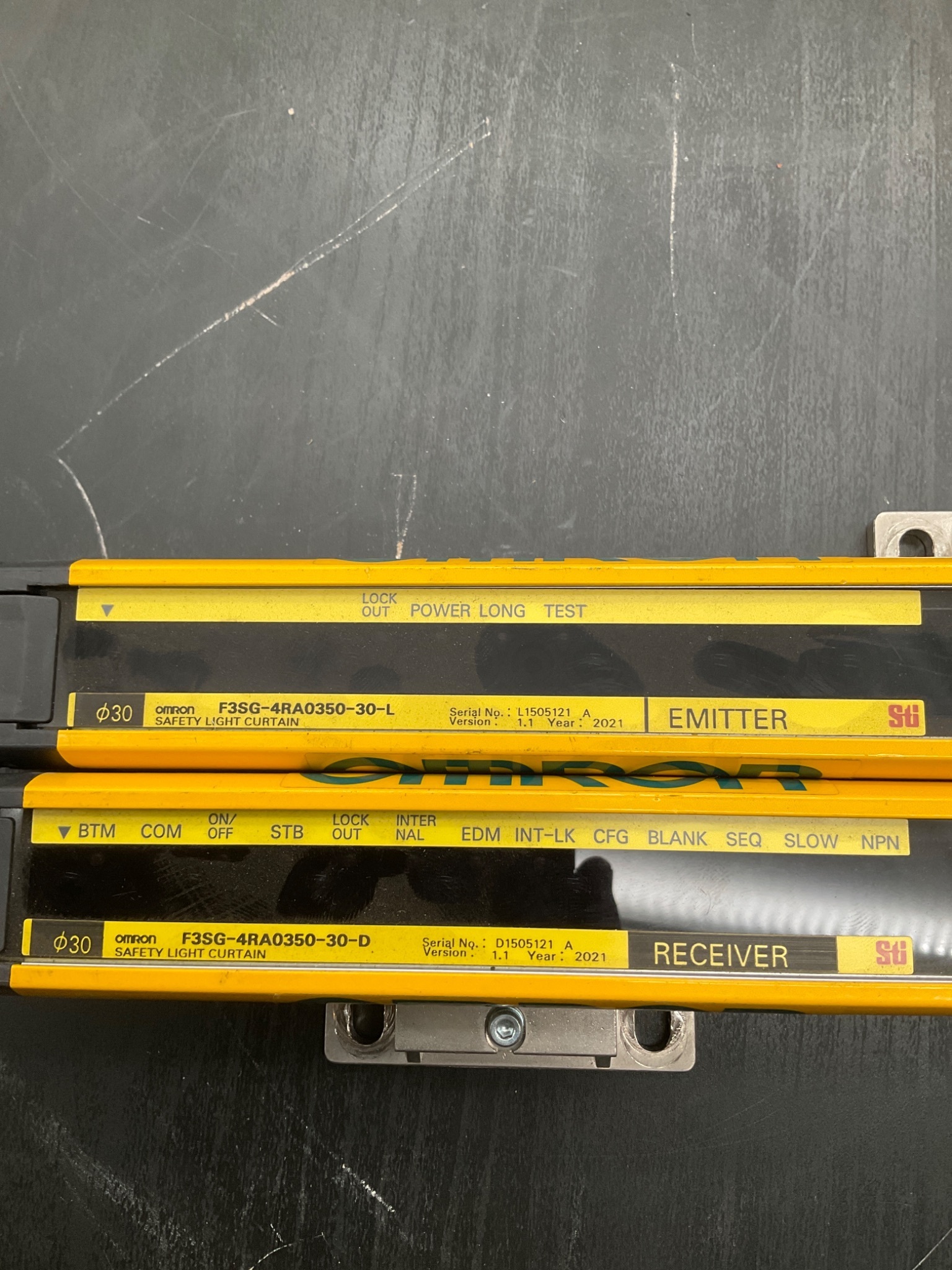 OMRON F3SG‑4RA0350‑30 Light Curtain Emitter & Receiver Set - USED 2