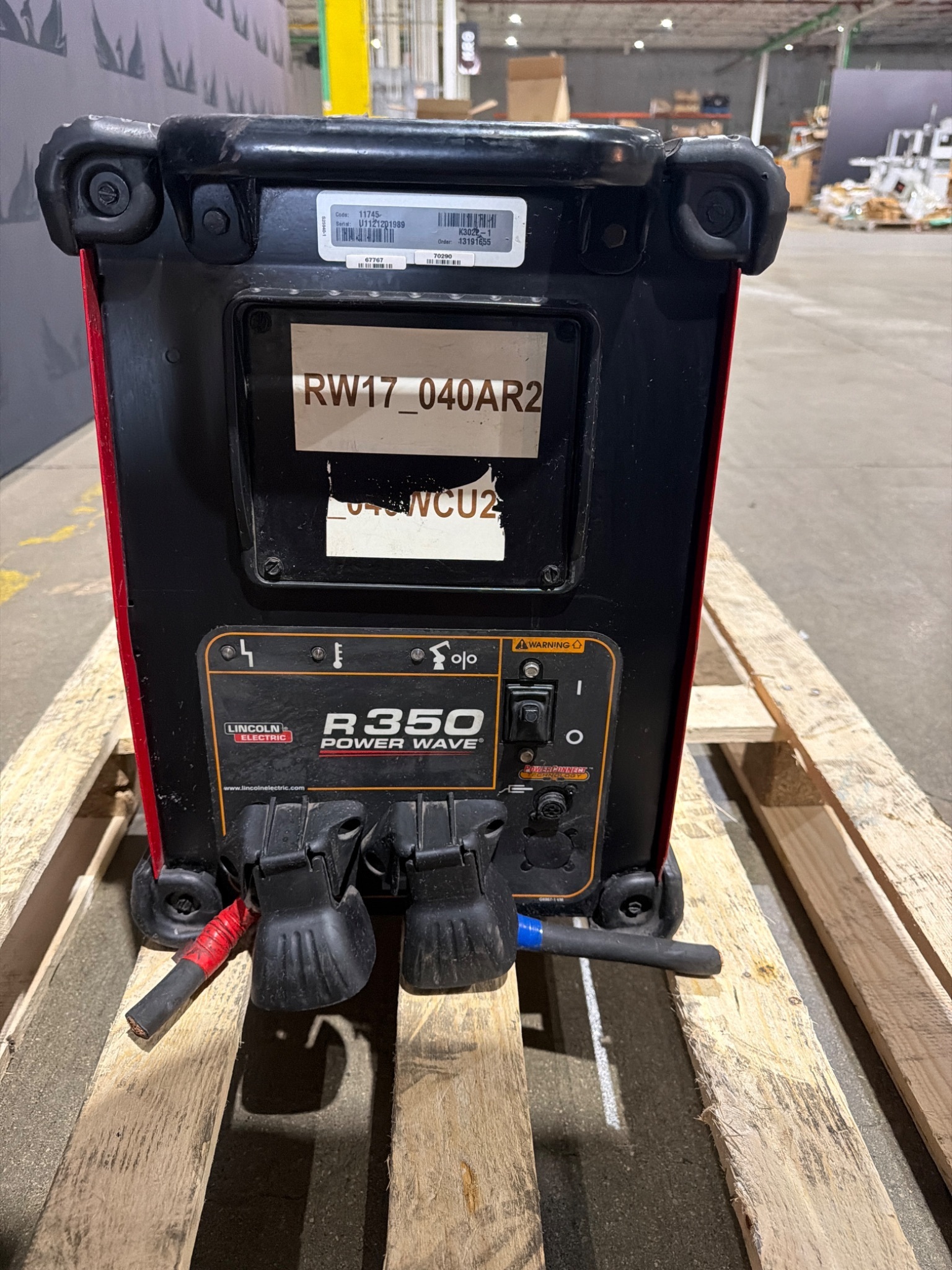 LINCOLN ELECTRIC Power Wave R350 Advanced Welding Power Source USED 1