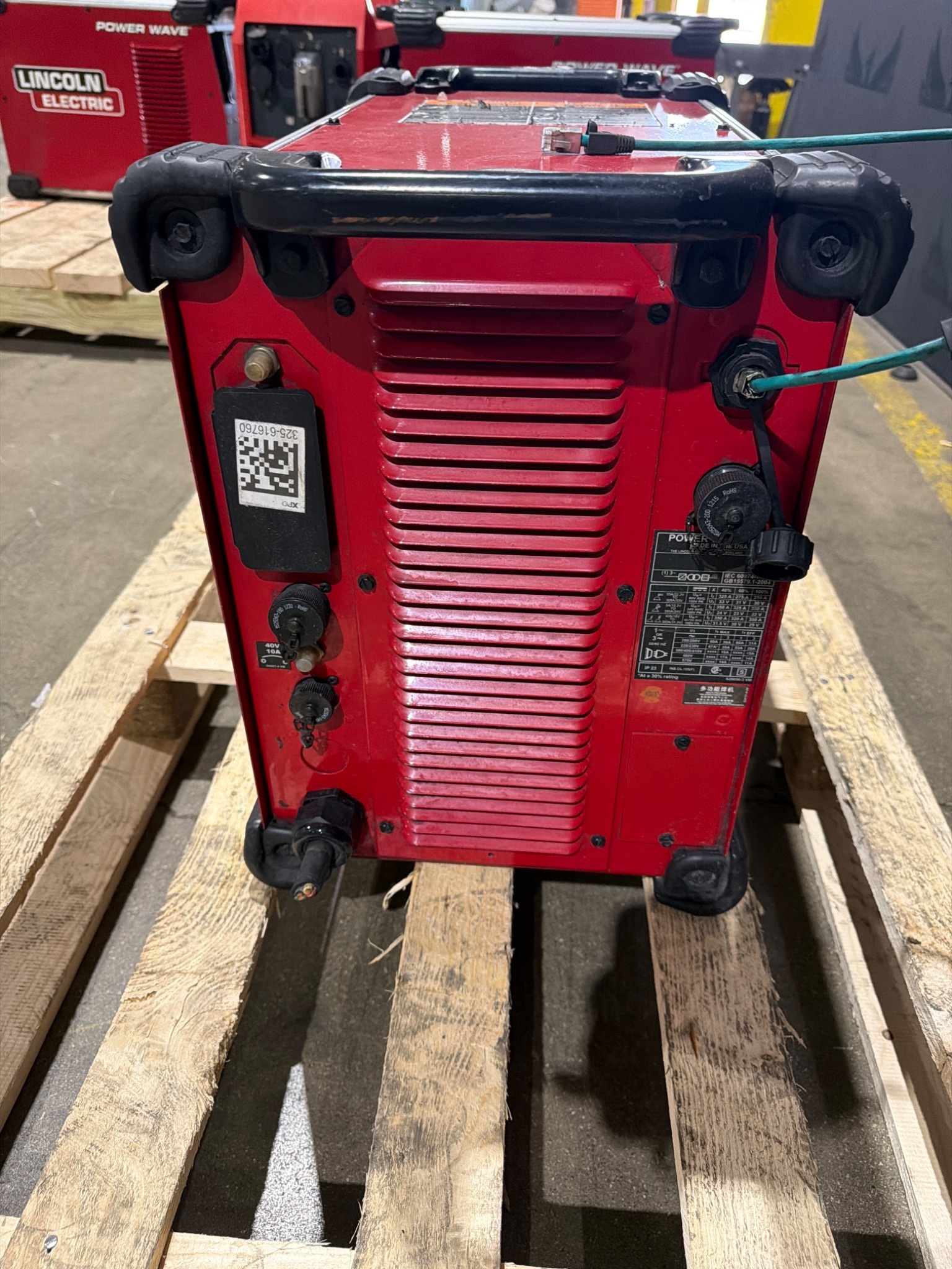 LINCOLN ELECTRIC Power Wave R350 Advanced Welding Power Source USED 5