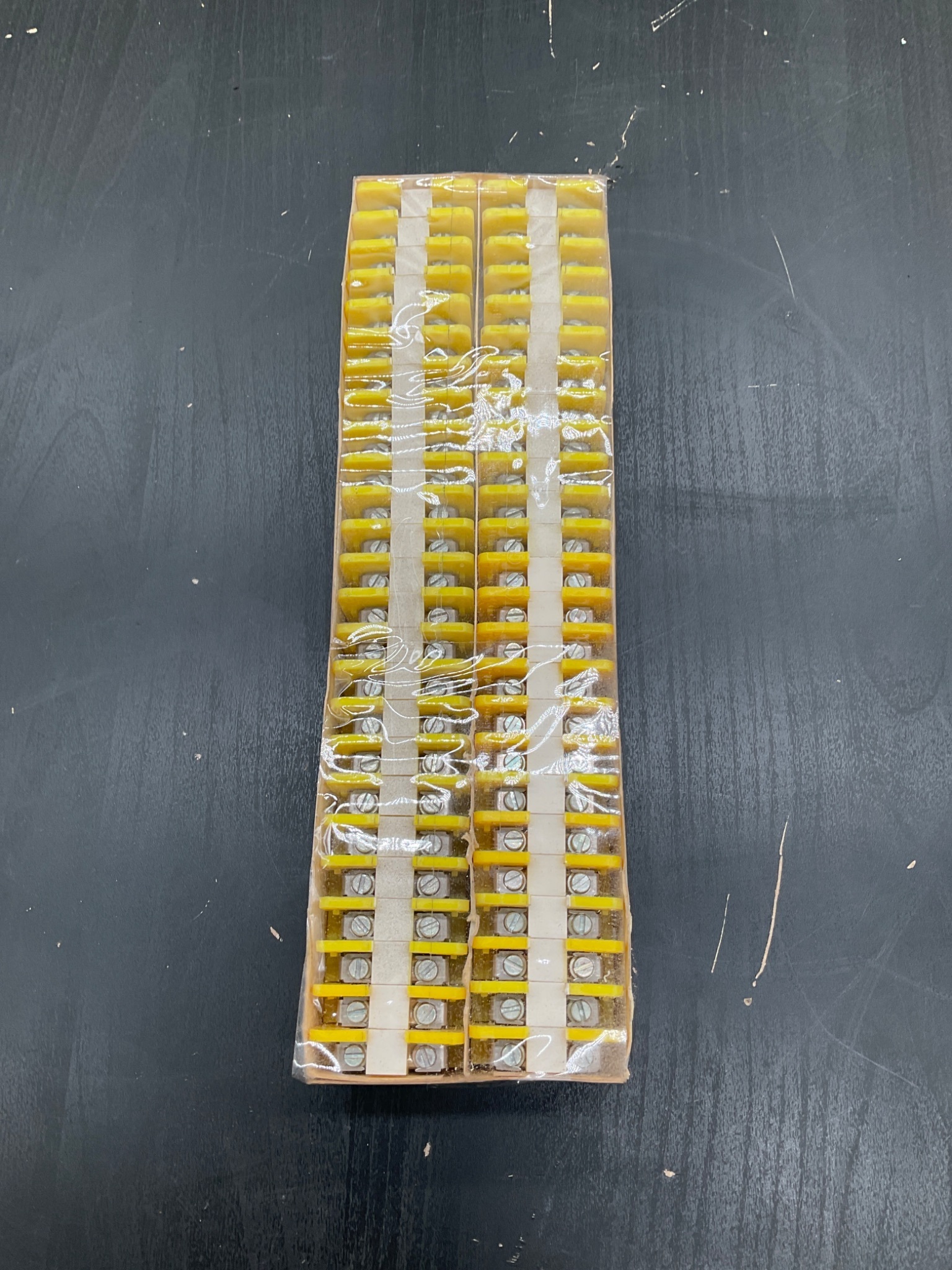 ALLEN‑BRADLEY 1492‑CA1Y Terminal Blocks 50 PCS NEW 0