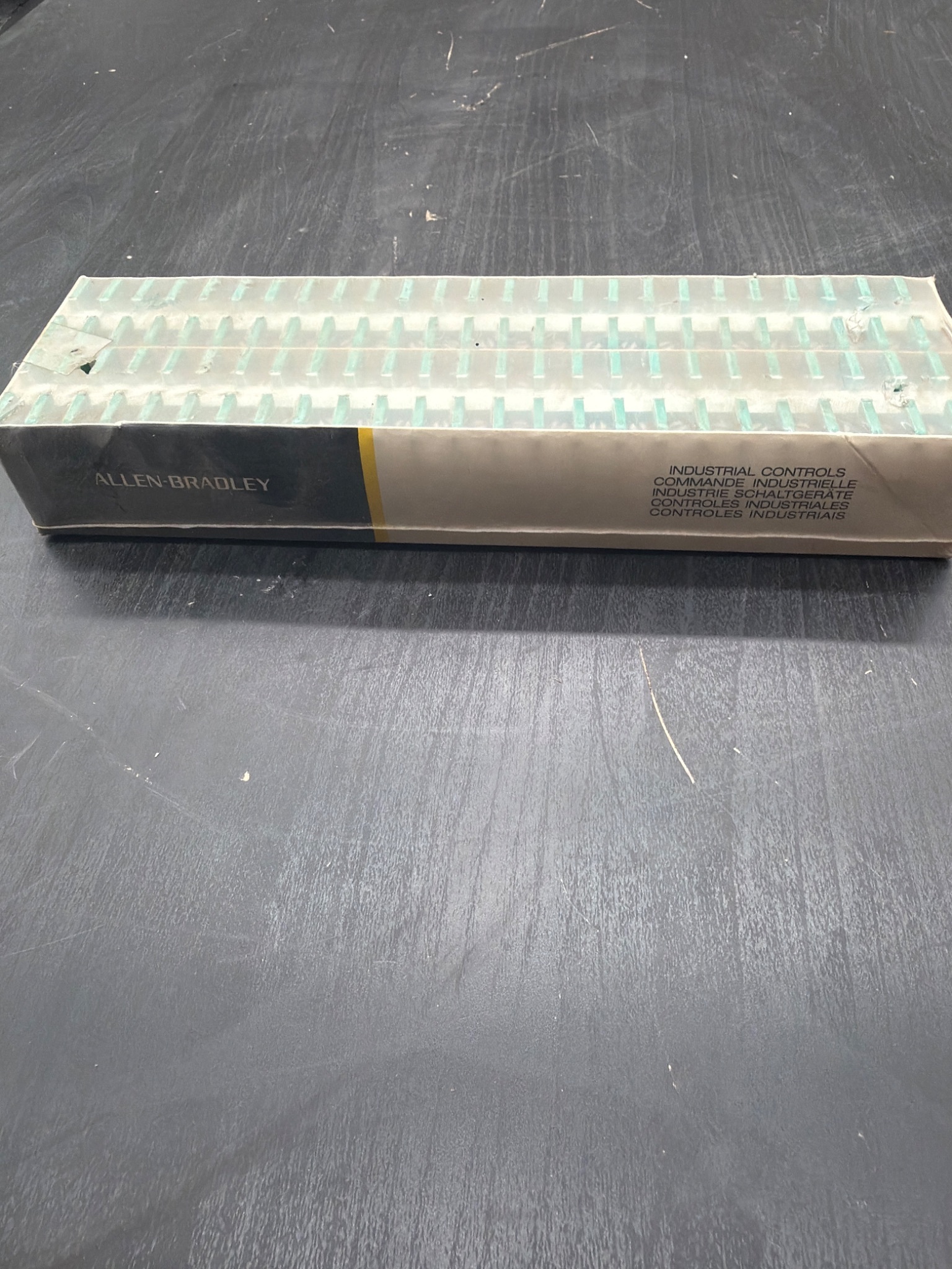 ALLEN‑BRADLEY 1492‑CA1G Terminal Blocks 50 PCS NEW 4