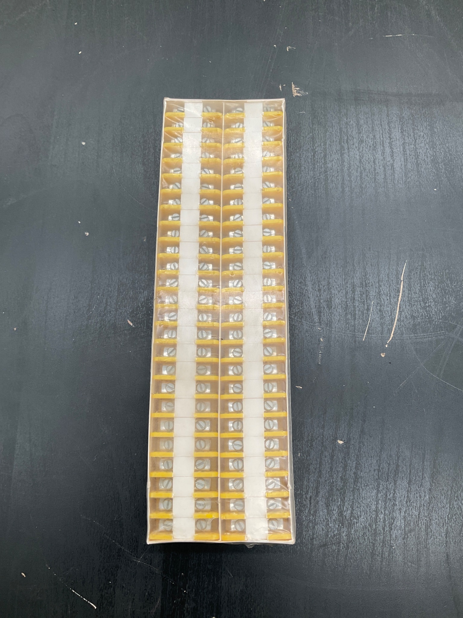 ALLEN‑BRADLEY 1492‑F1Y Fuse Terminal Blocks 50 PCS NEW 3