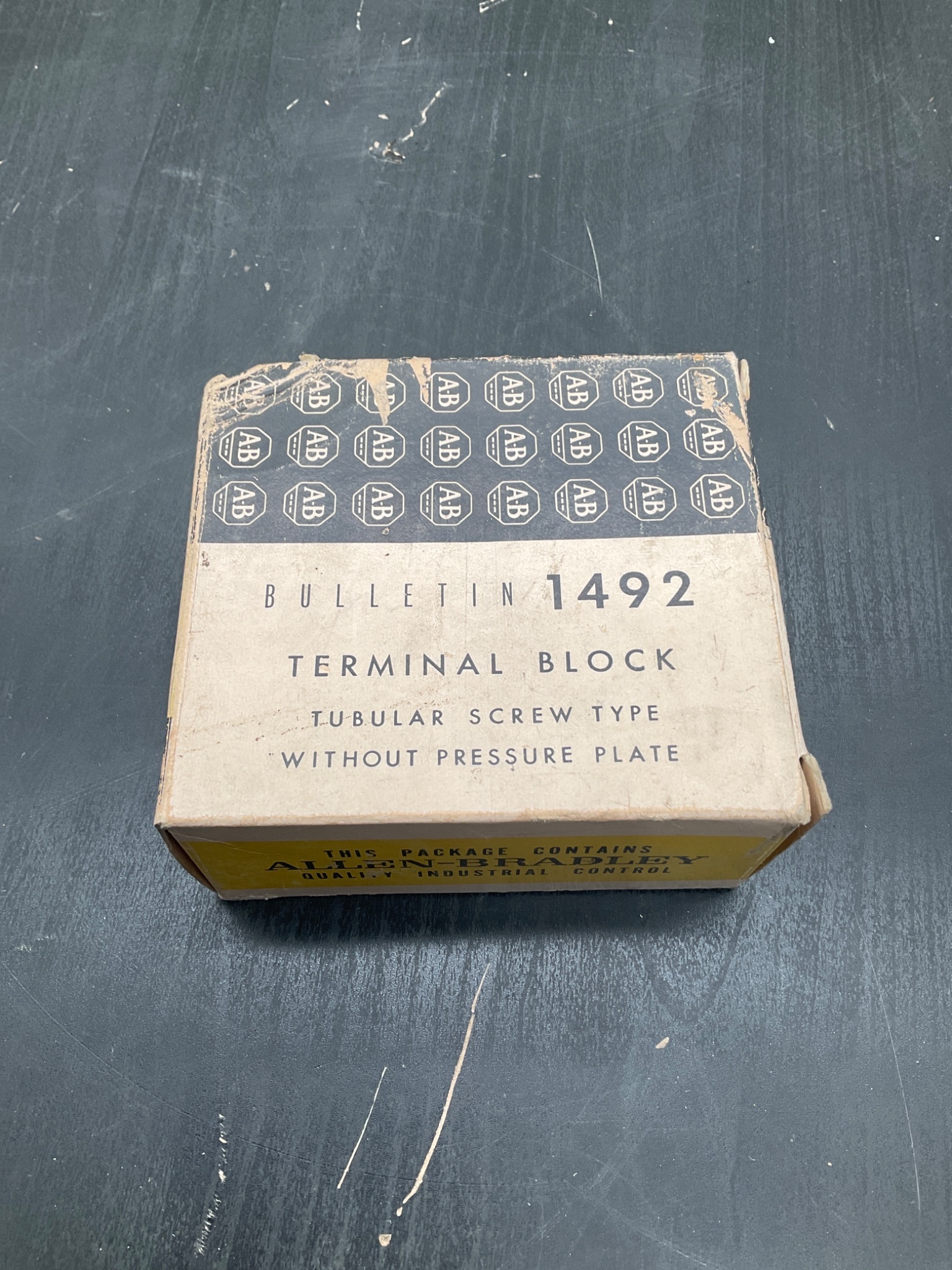 ALLEN‑BRADLEY 1492‑CE2 Terminal Blocks 10 PCS NEW 1