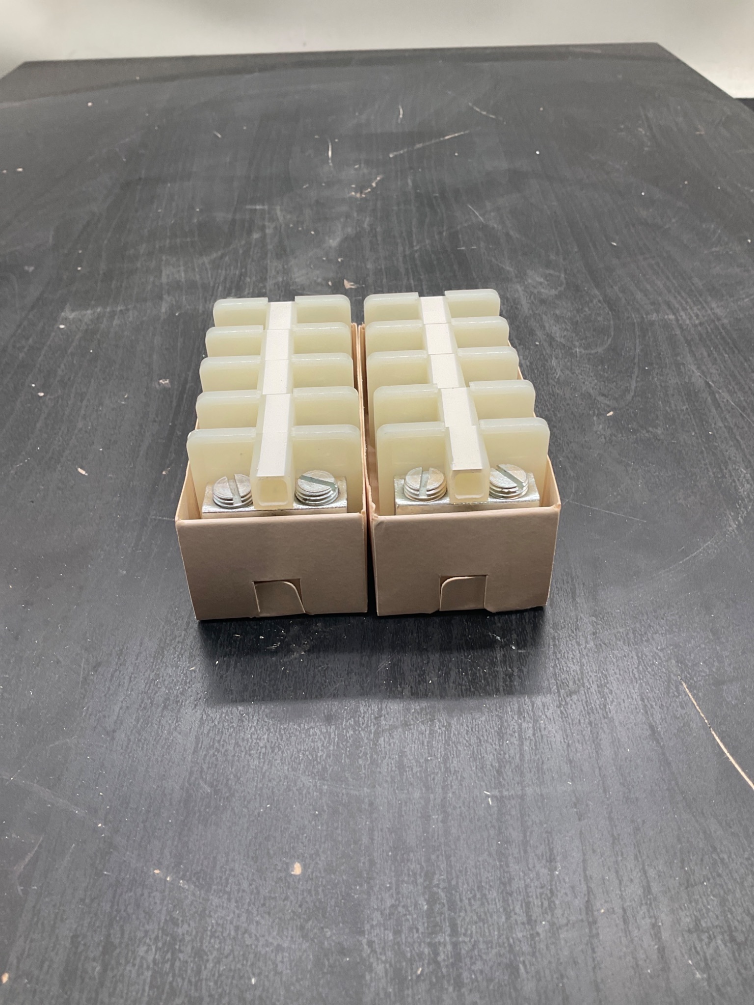 ALLEN‑BRADLEY 1492‑CE2 Terminal Blocks 10 PCS NEW 5