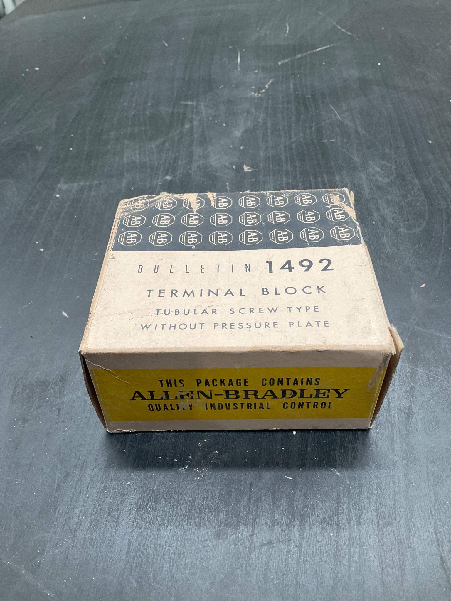 ALLEN‑BRADLEY 1492‑CE2 Terminal Blocks 10 PCS NEW 7