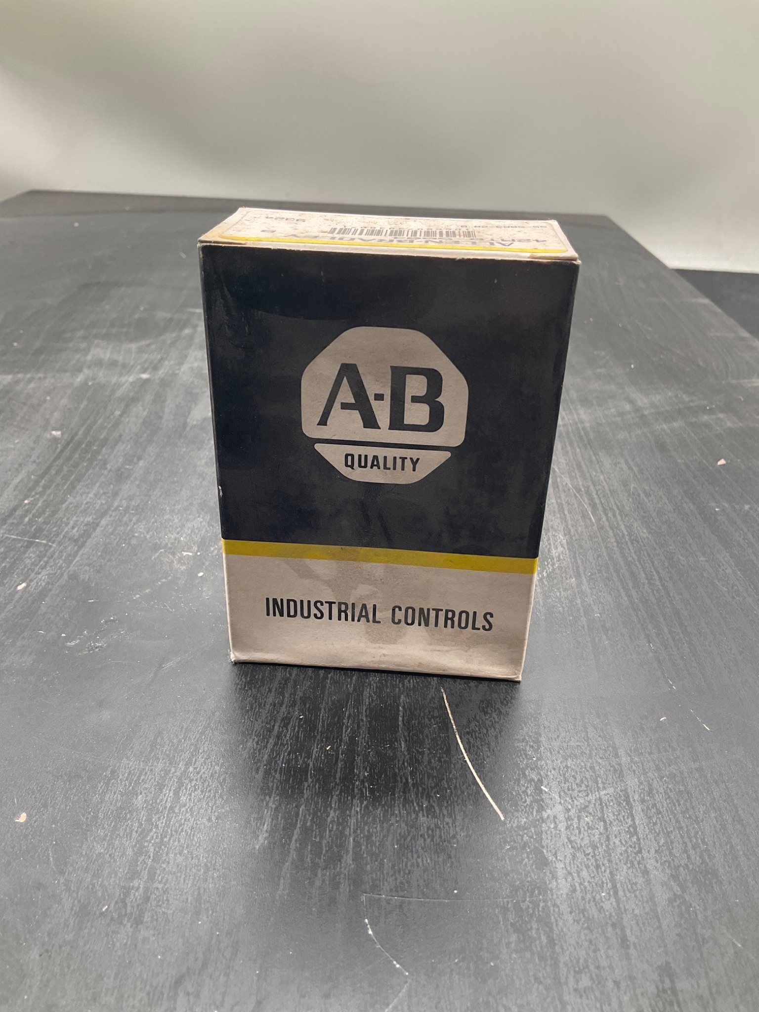 ALLEN‑BRADLEY 42MTB‑5004 Photoswitch Terminal Base NEW 3