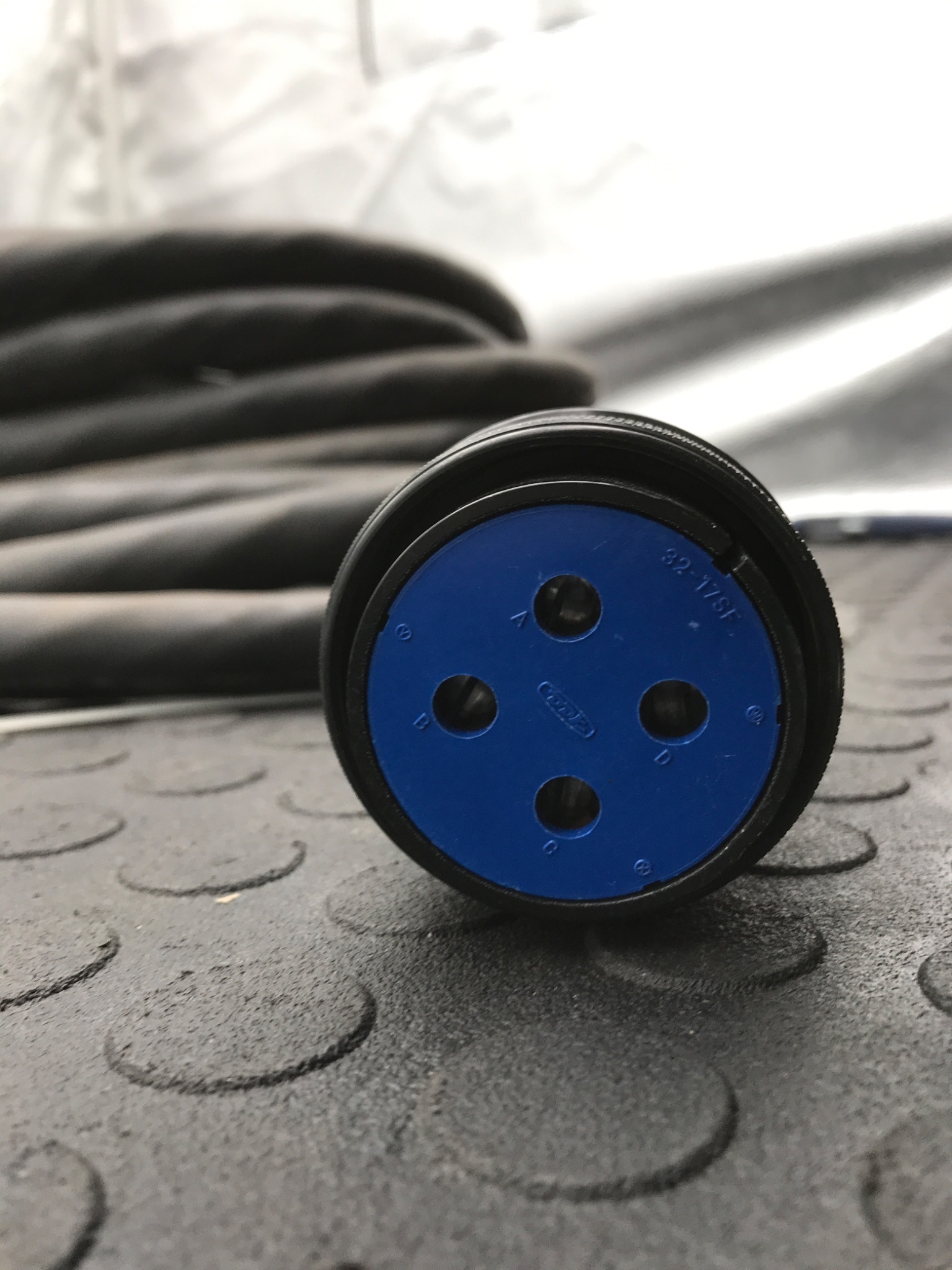 YASKAWA HW0470068‑15 Industrial Robot Power Cable USED 2