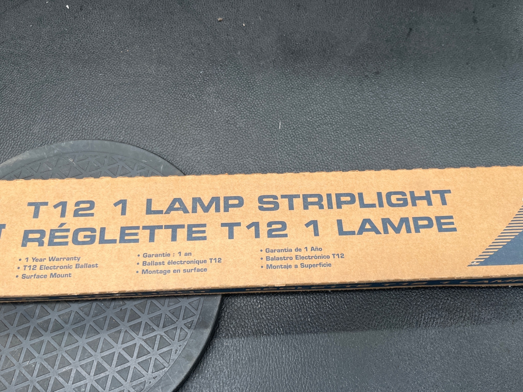 LITHONIA LIGHTING S130 3ft Narrow Strip Fluorescent Light NEW 2