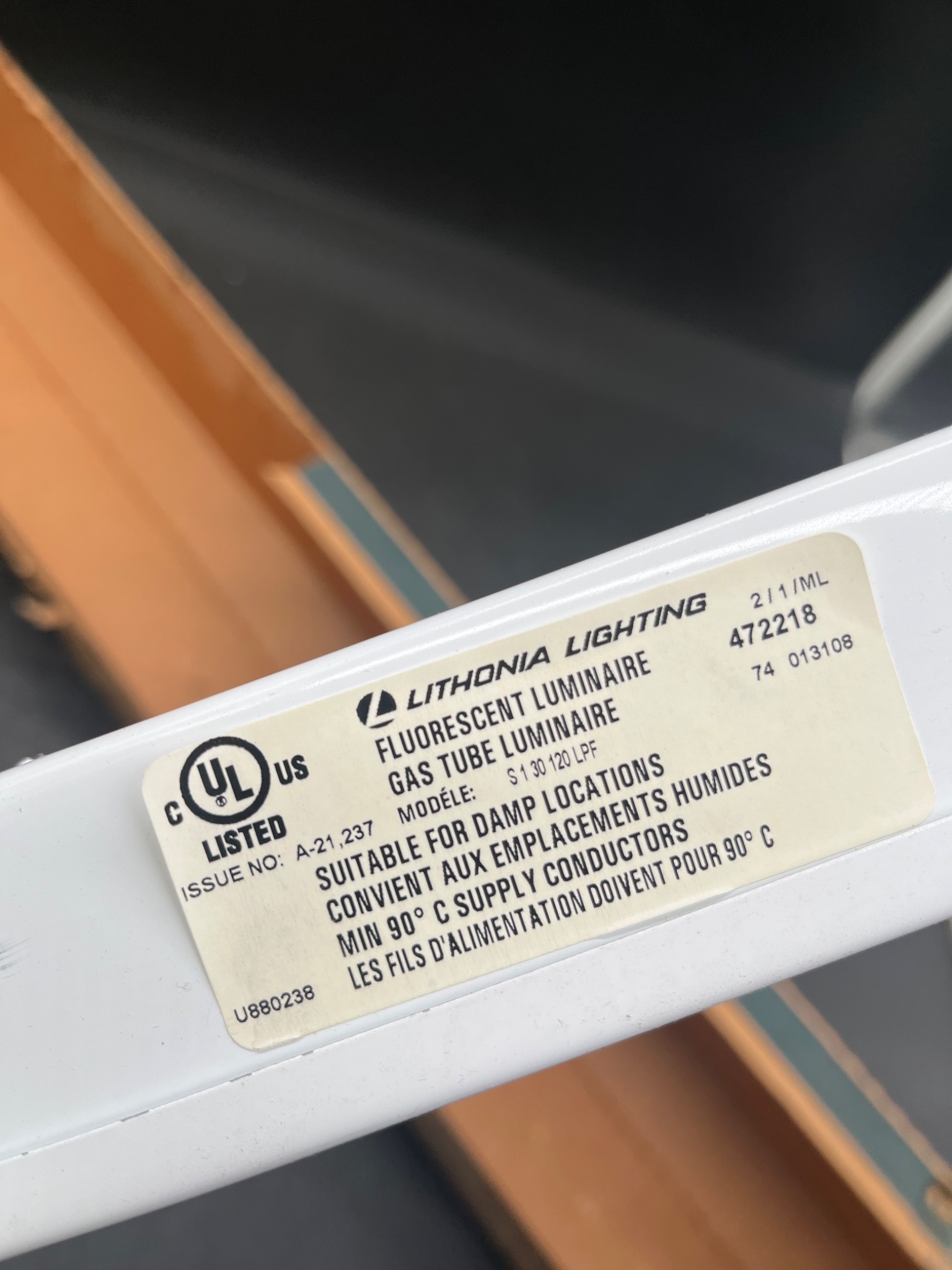 LITHONIA LIGHTING S130 120 LPF 3ft Narrow Strip Fluorescent Light NEW 6