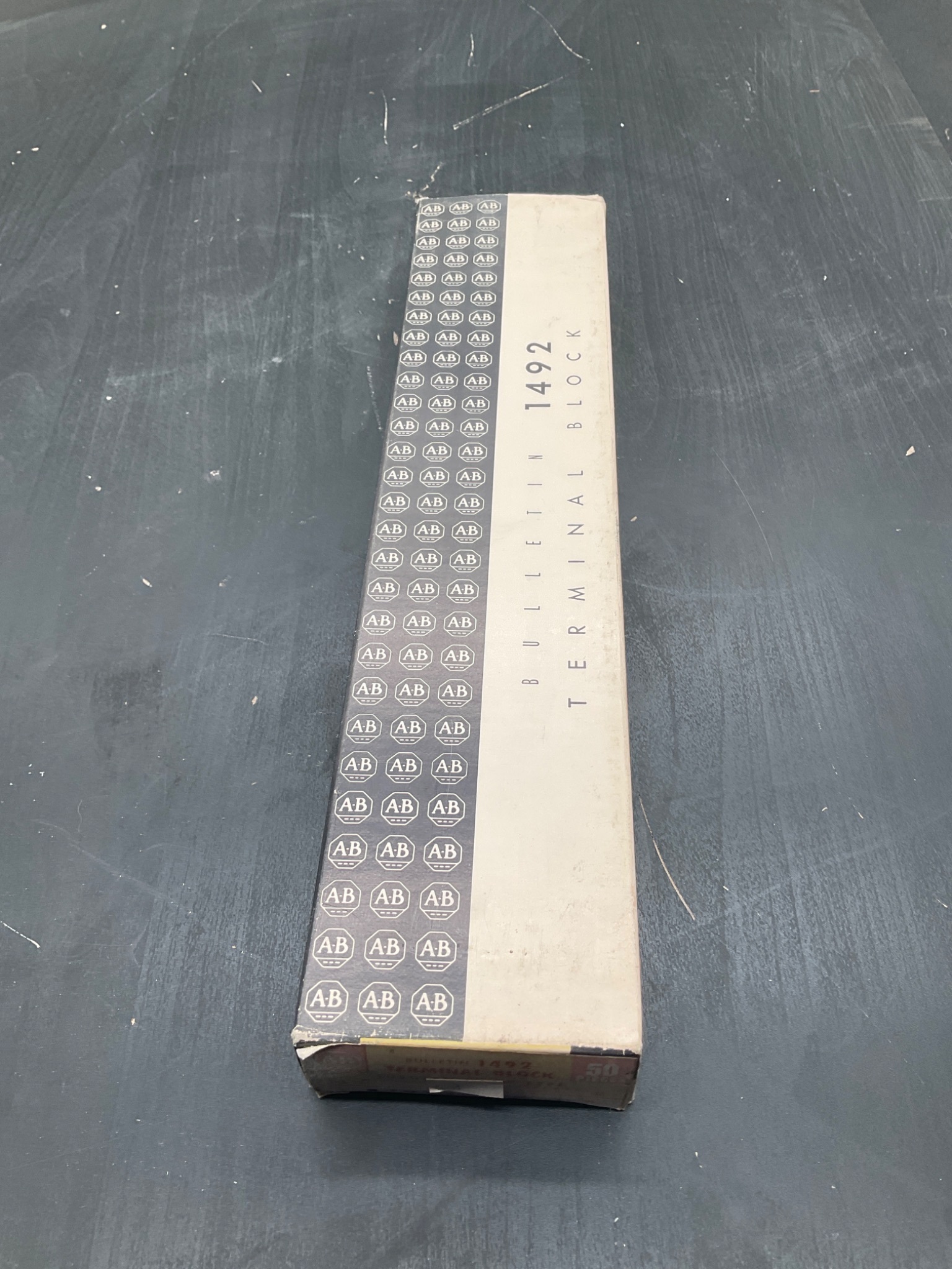 ALLEN‑BRADLEY 1492‑CD2 Terminal Blocks 50 PCS NEW 0